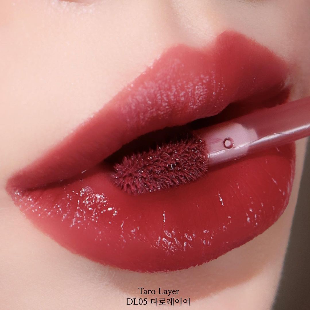 BLACK ROUGE - Double Layer Over Velvet  -DL05 Taro layer-  أحمر شفاه أسود - طبقة مزدوجة فوق المخمل