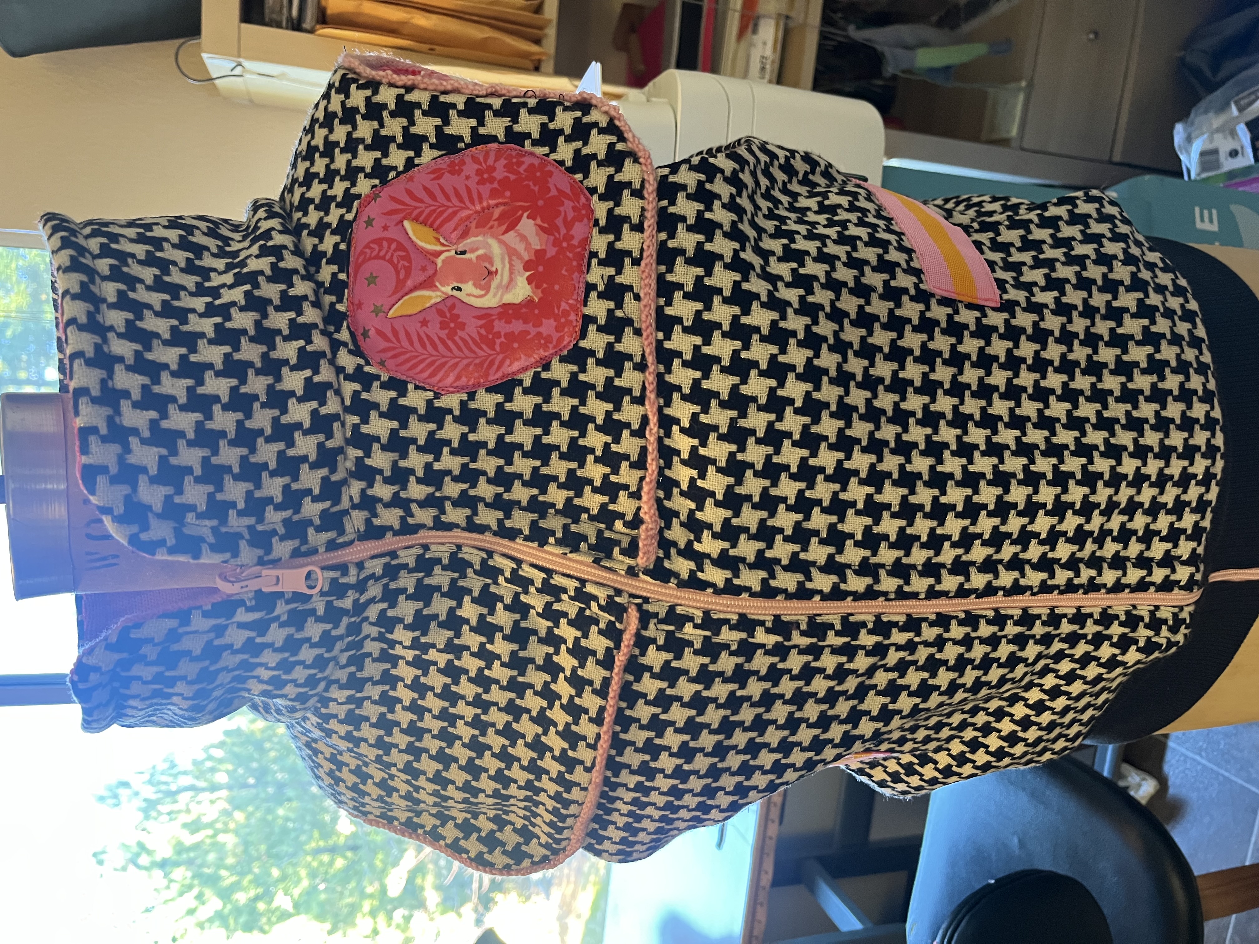 Momo Insulated Vest – Playful Warmth & Functional Style 