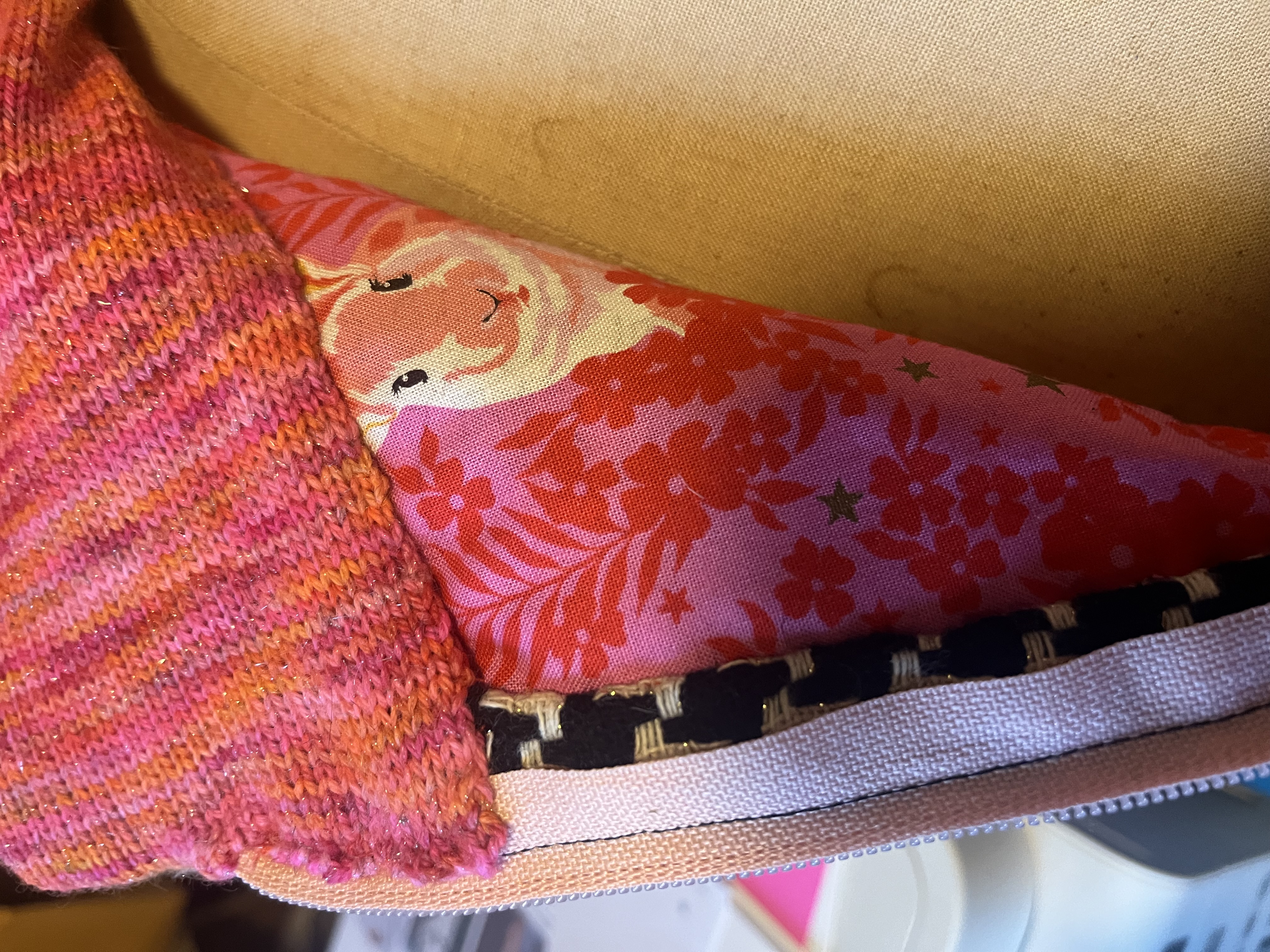 Momo Insulated Vest – Playful Warmth & Functional Style 