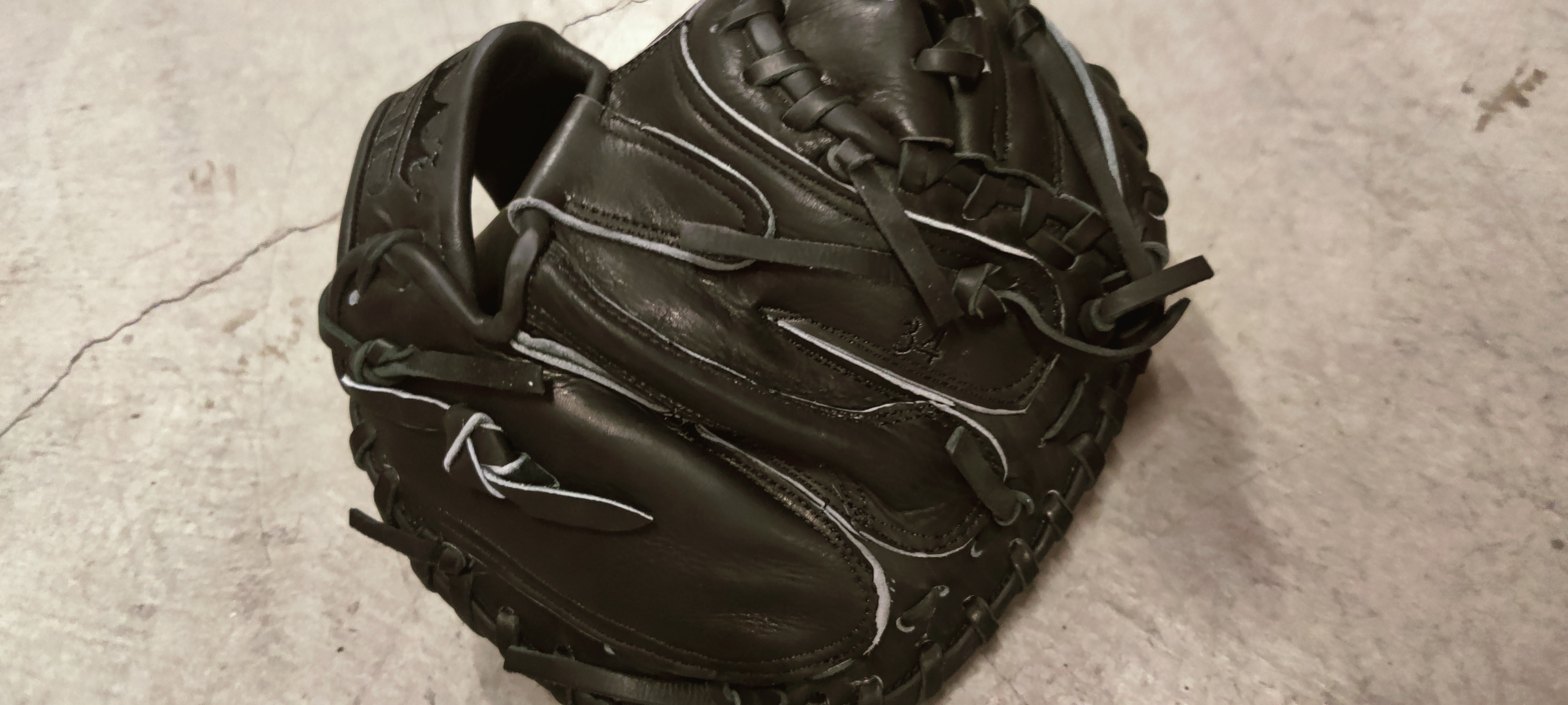  JaDel Gloves LHT catchers Baseball 34"