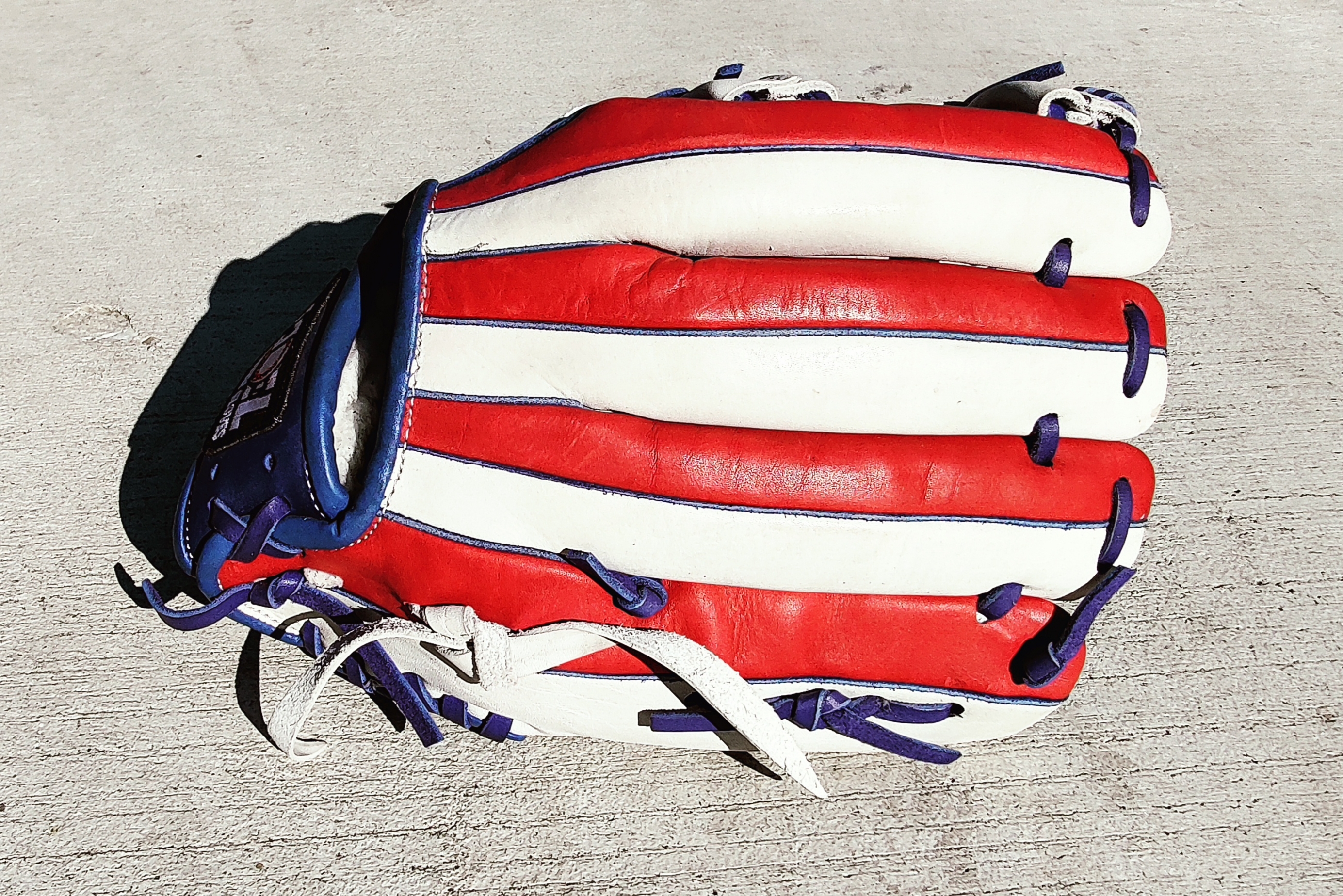 12.50" Softball Glove LHT USA
