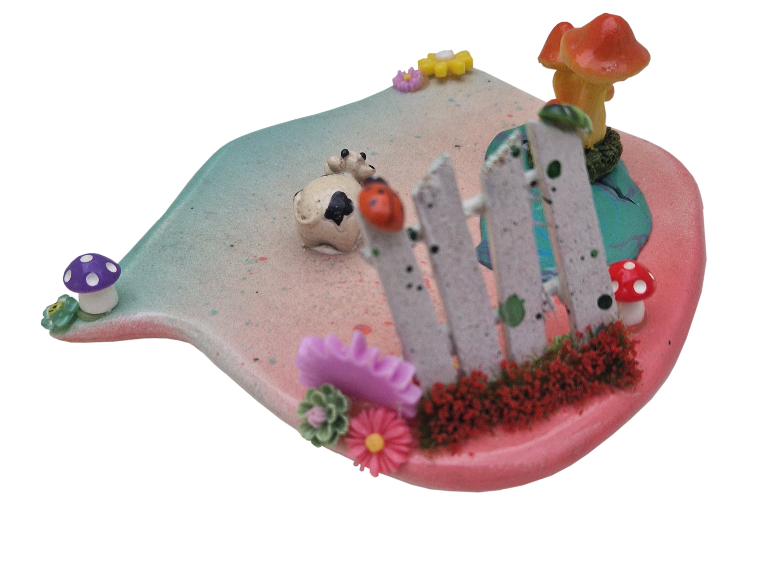 Une vache dans un pré le retour