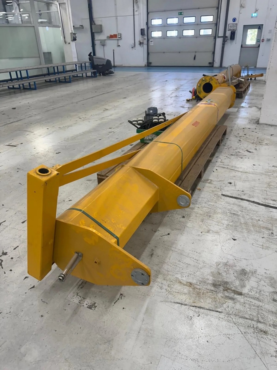 06031 Donati Sollevamenti Spa (Italy) jib crane