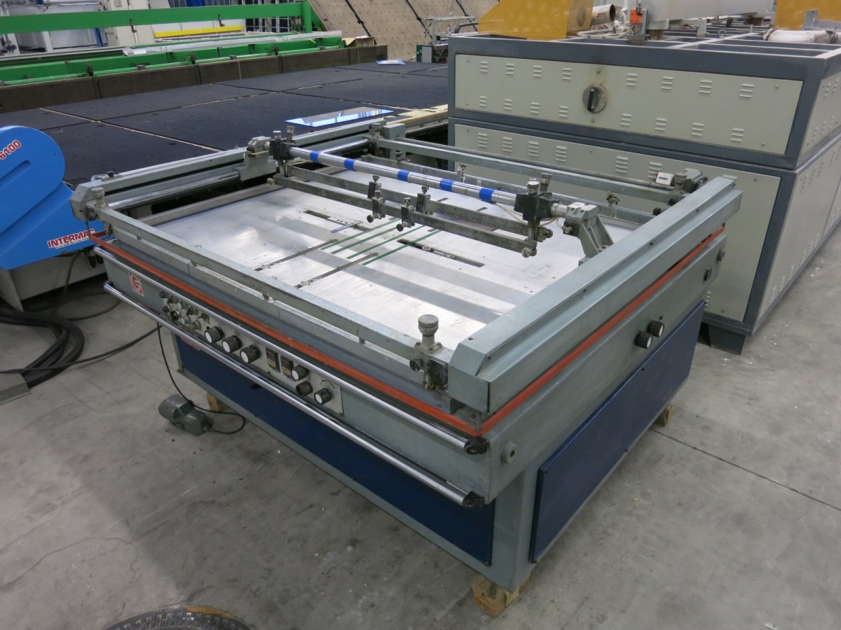 05111 Cugher Glass screenprinting table