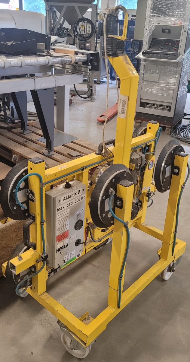 01503 HEGLA (Germany) Vacuum lifter with 500 kg capacity