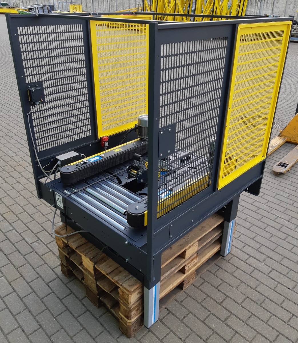 0614 SIAT (Italy) Semi-automatic “Random” case sealer