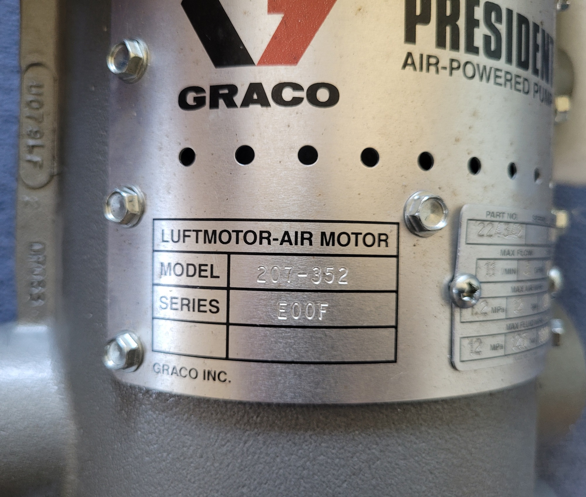 700002 GRACO President Air Powered Pump