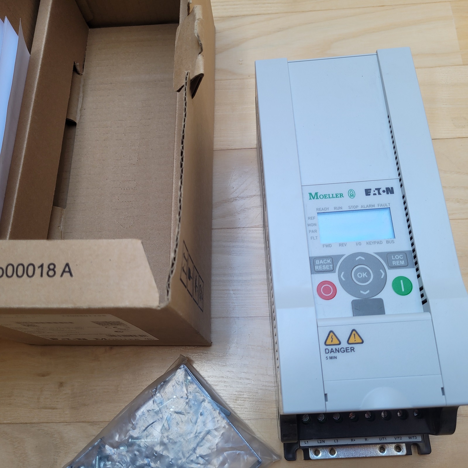 700003 EATON Adjustable Frequency AC Drive