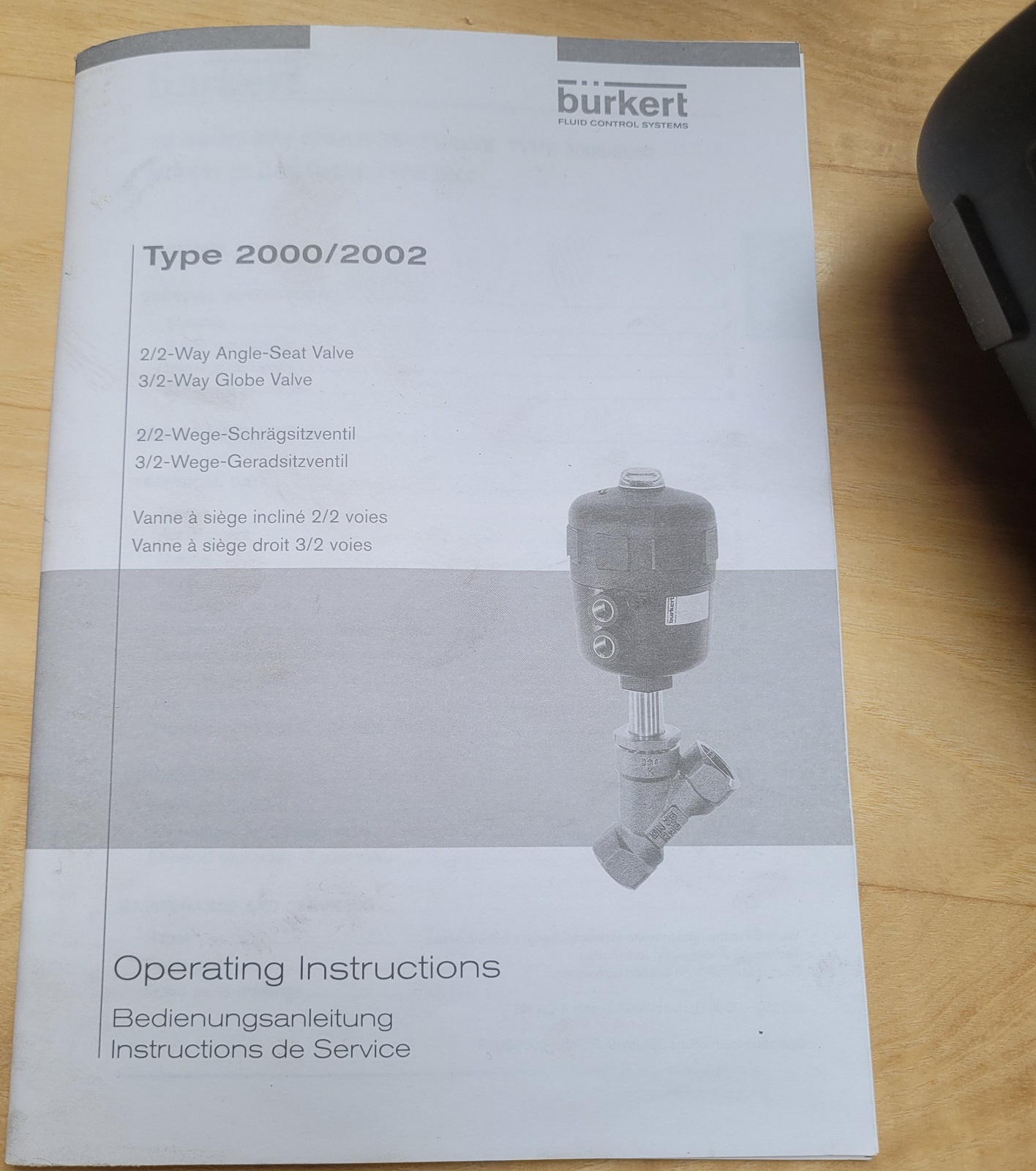 700007 BURKERT Pneumatically Operated Angle Seat Valve