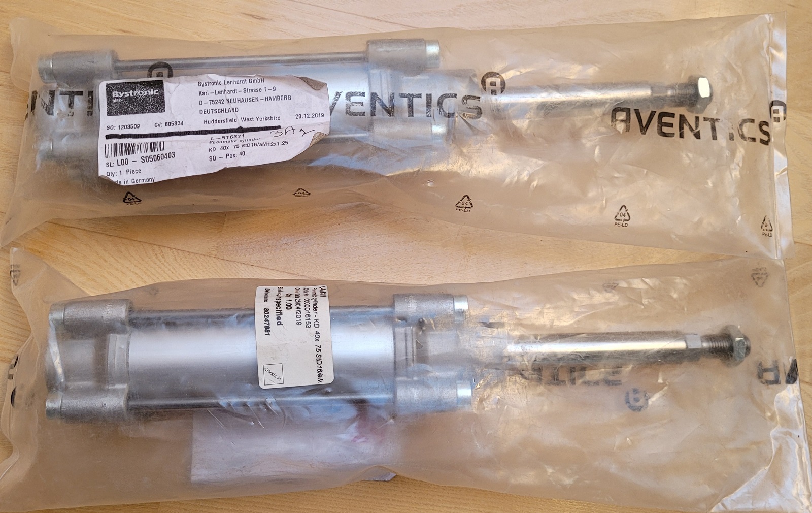 700014 BOSCH AVENTICS (Rexroth) pneumatic cylinders