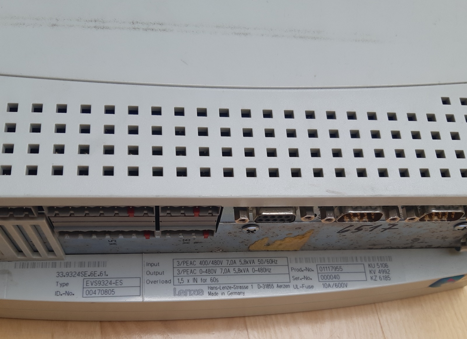 700026 LENZE servo inverter 