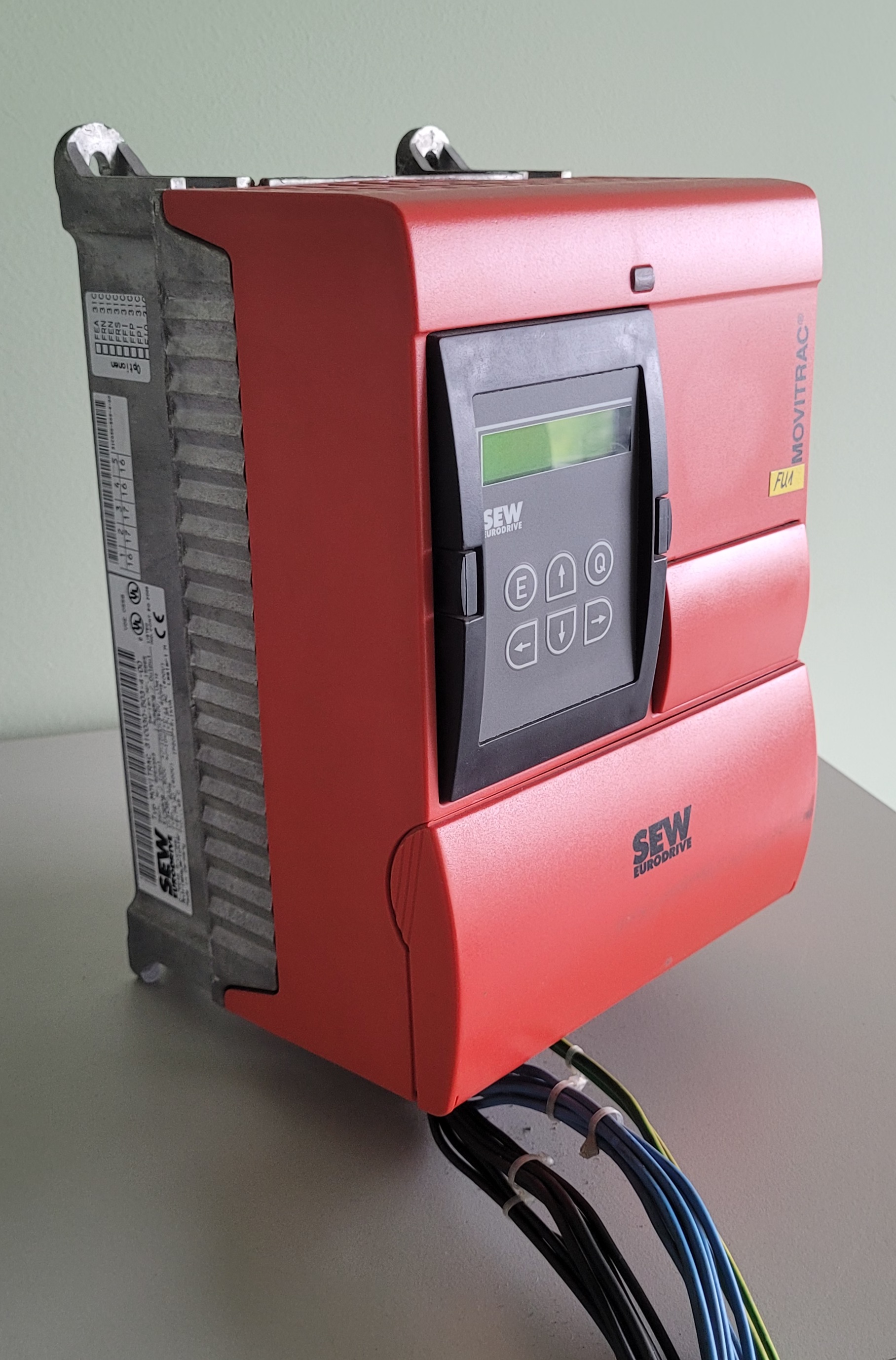 700032 SEW MOVITRAC drive inverter 