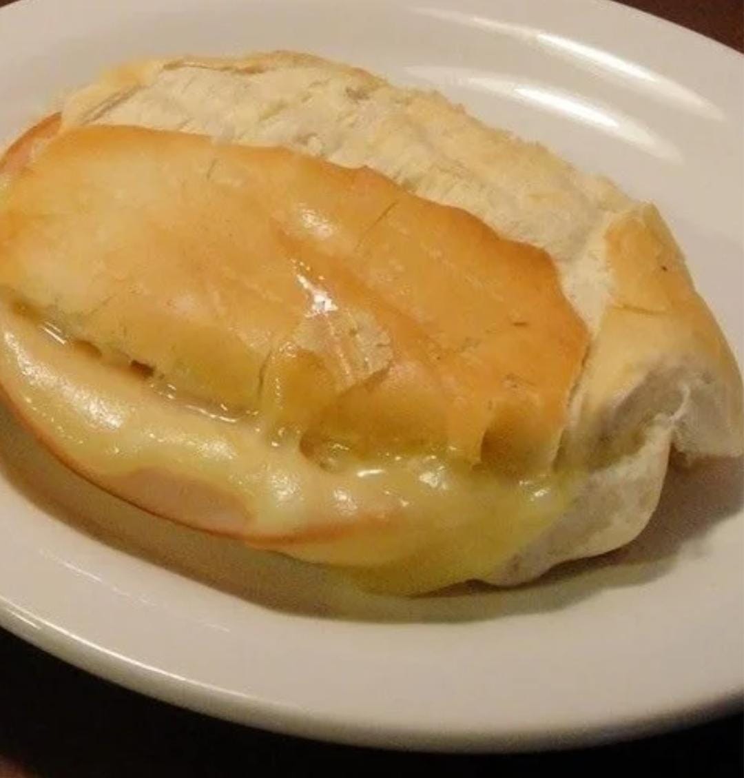 Pão+mussarela+ovo