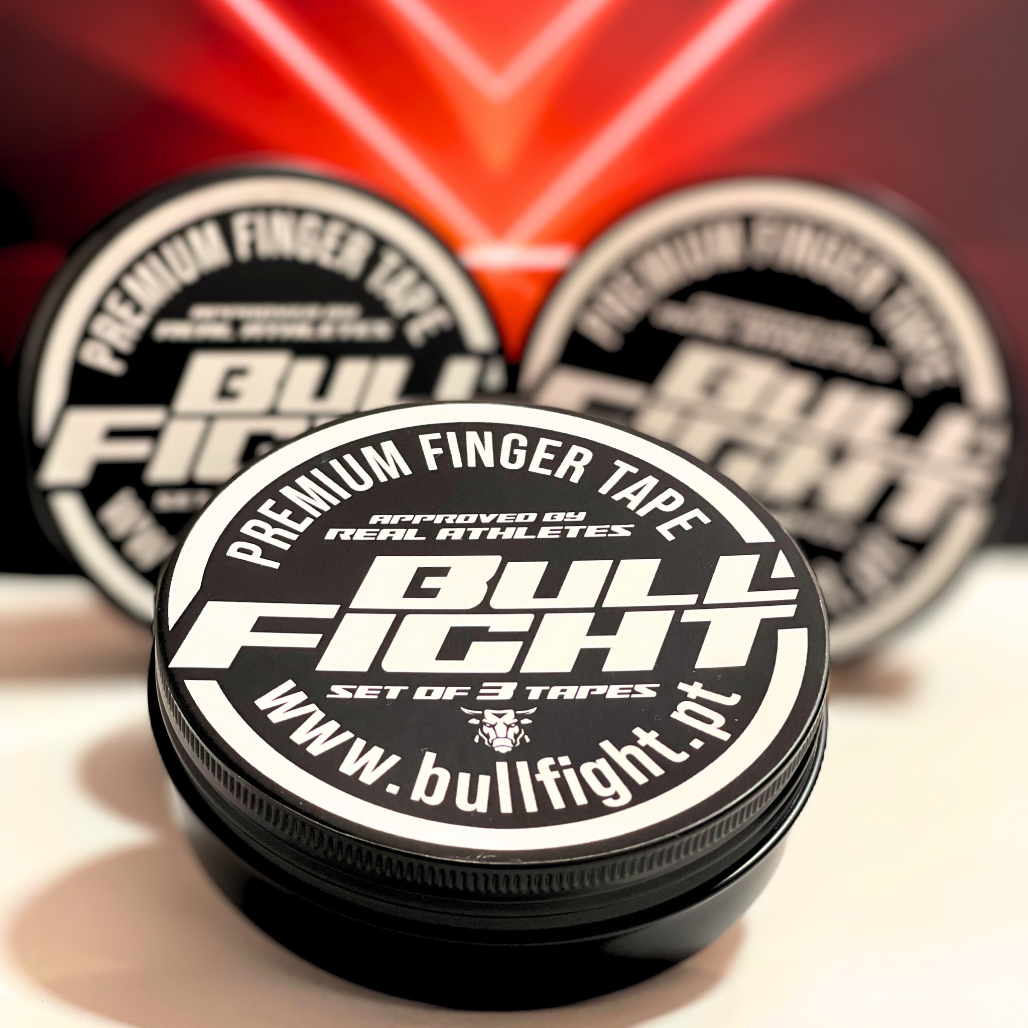 Finger Tapes Bull Fight