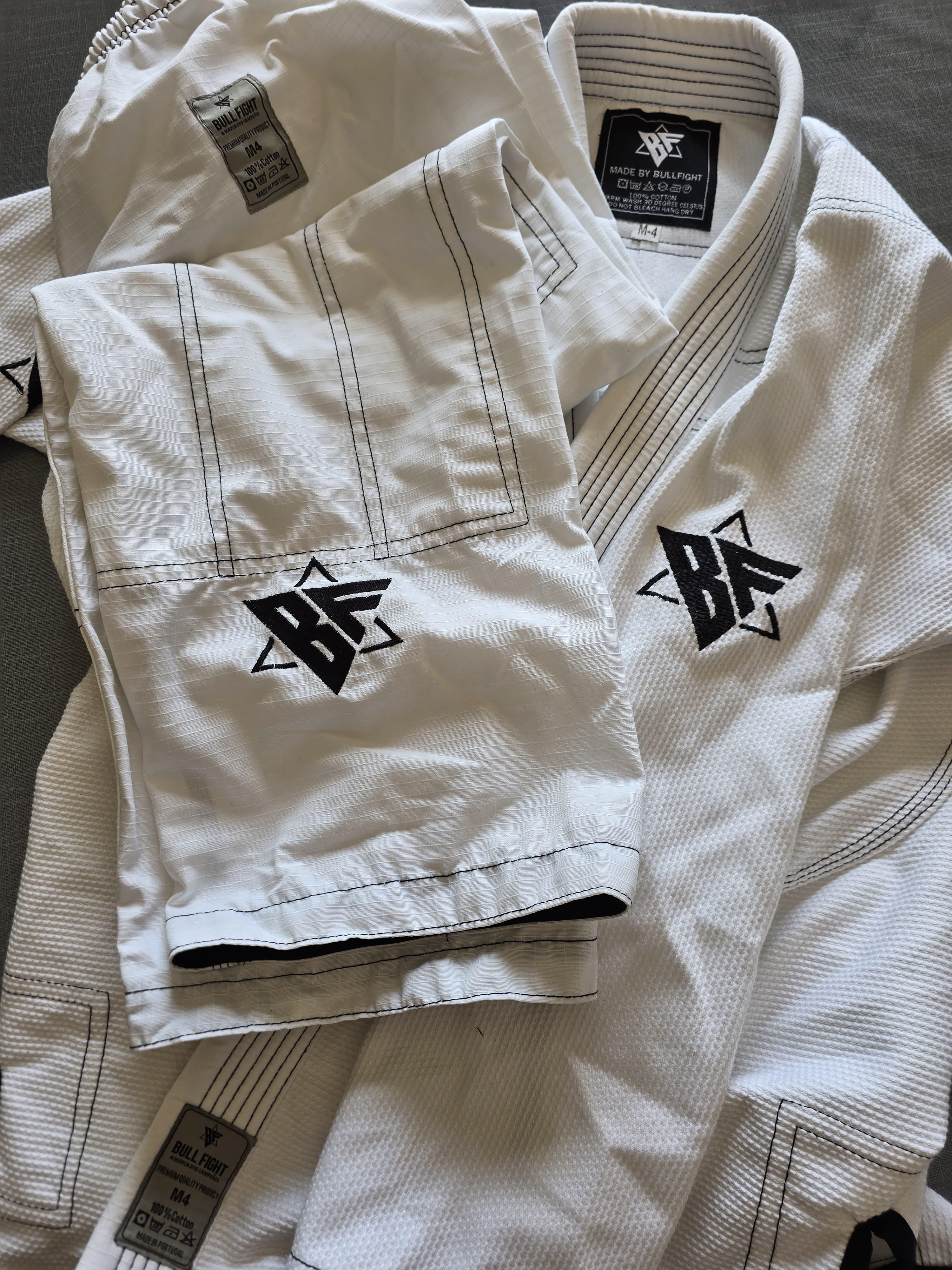 Kimono Bull Fight Essential Kids