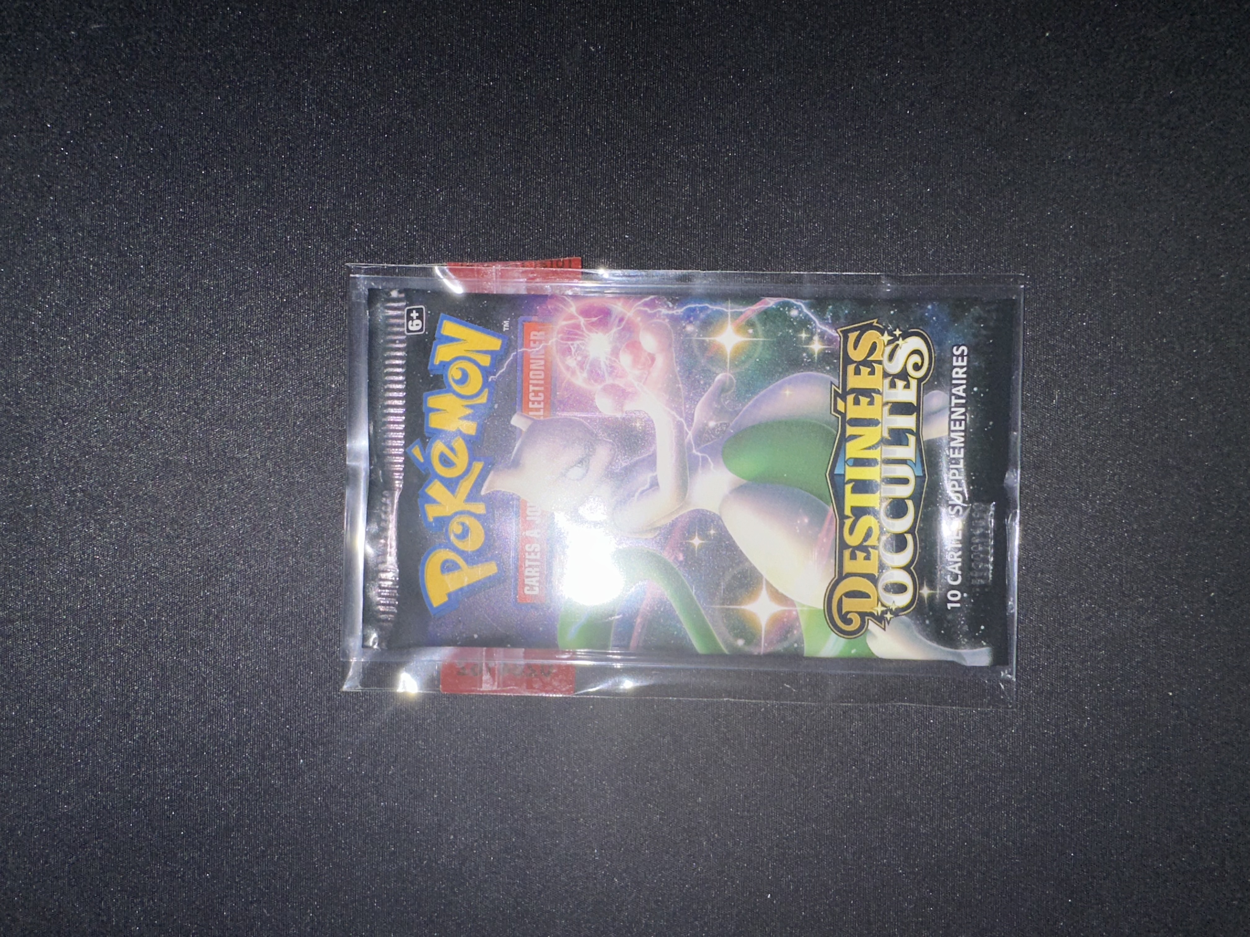 Booster destinées occultes illustration Mewtwo