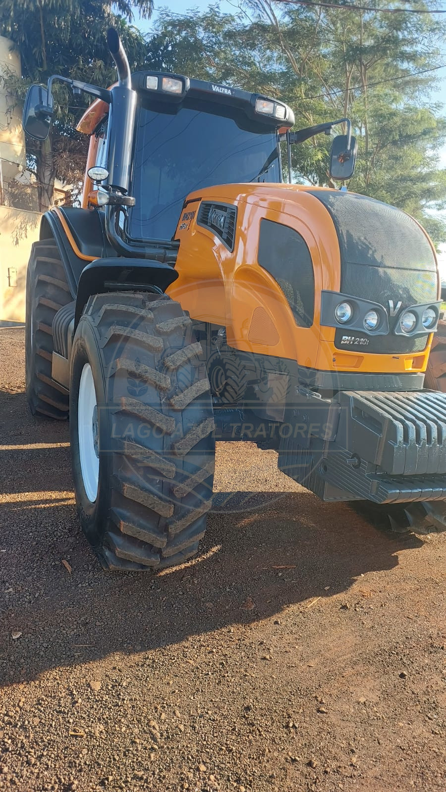 Valtra BH210 ano 2016