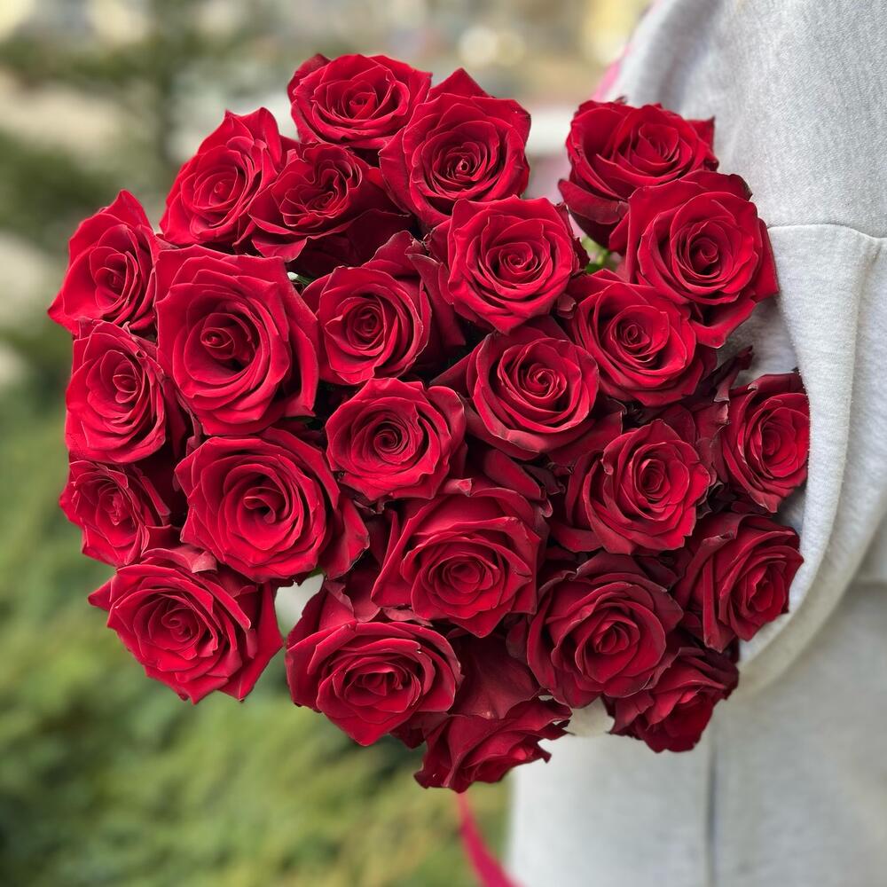 Bukiet czerwonych róż 25