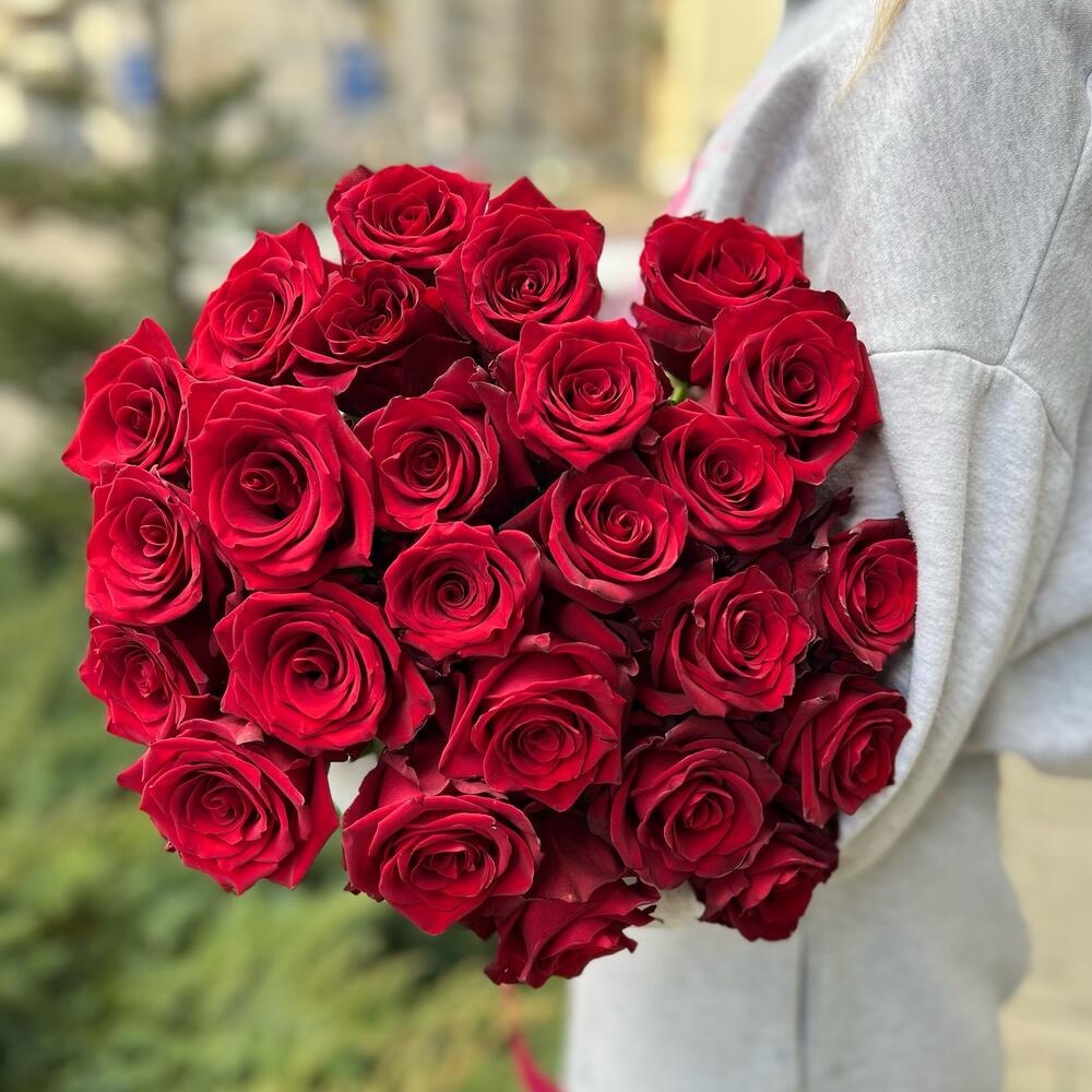 Bukiet czerwonych róż 25