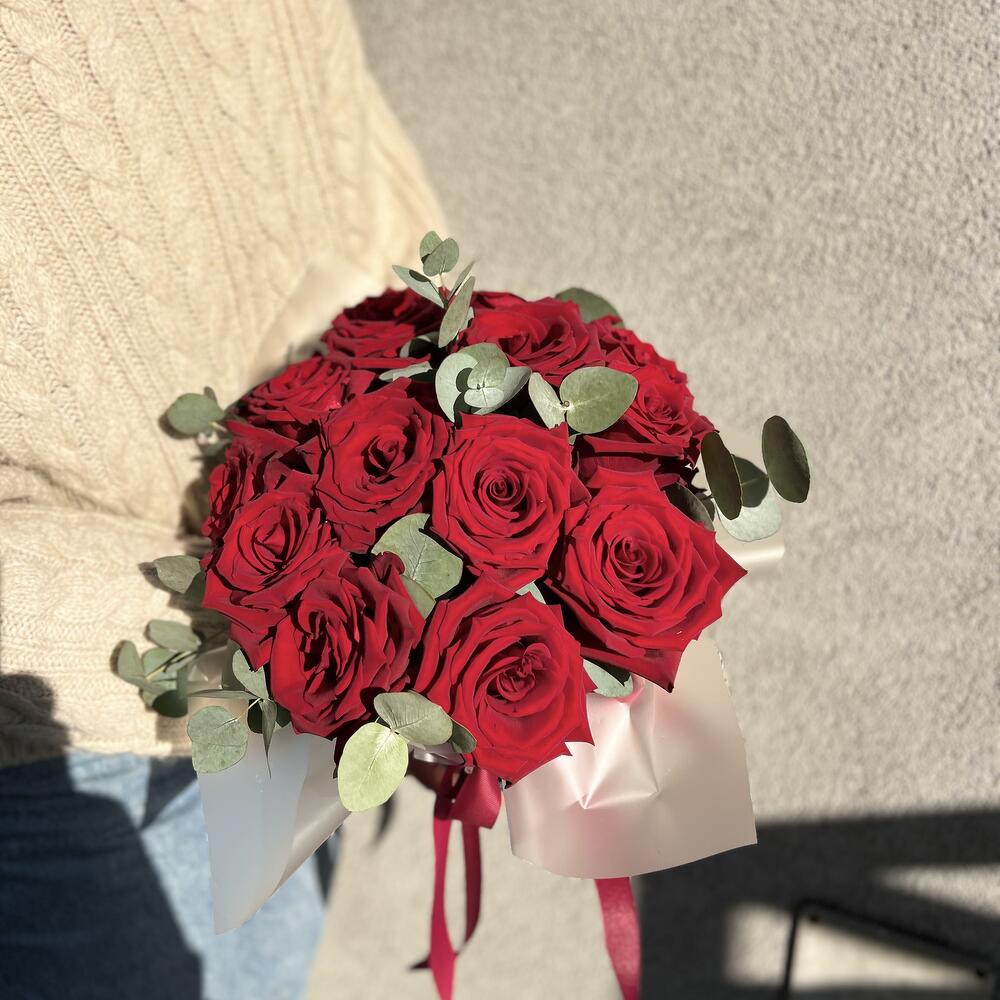 Flower Box czerwonych róż