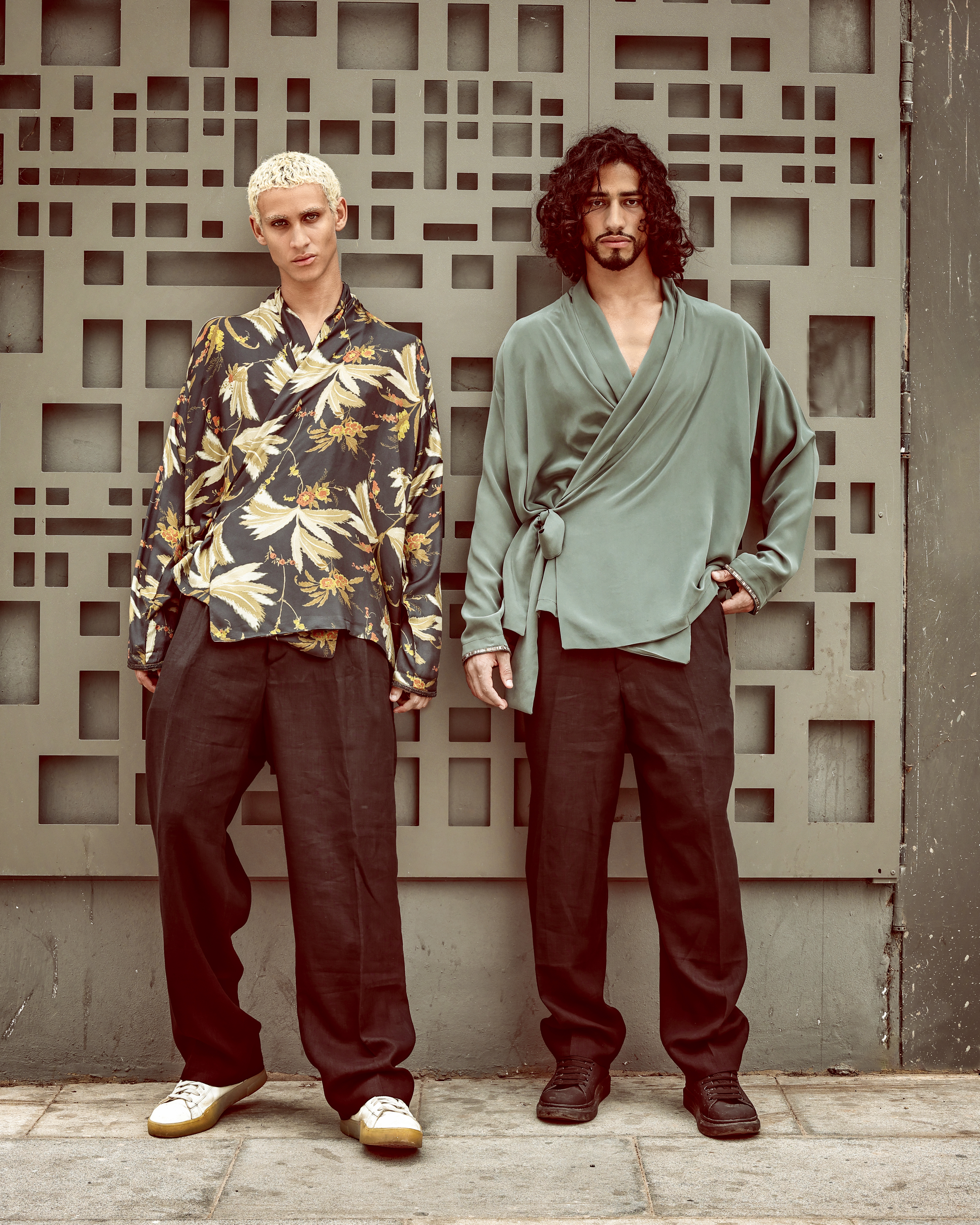 Chemise perse en soie unie verte taupe