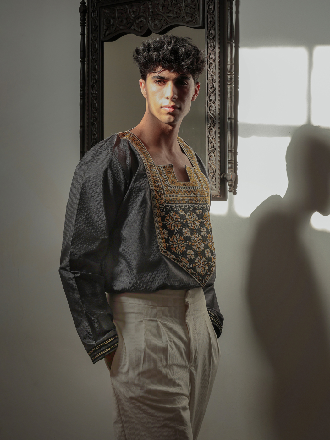 Tunique africaine brodée