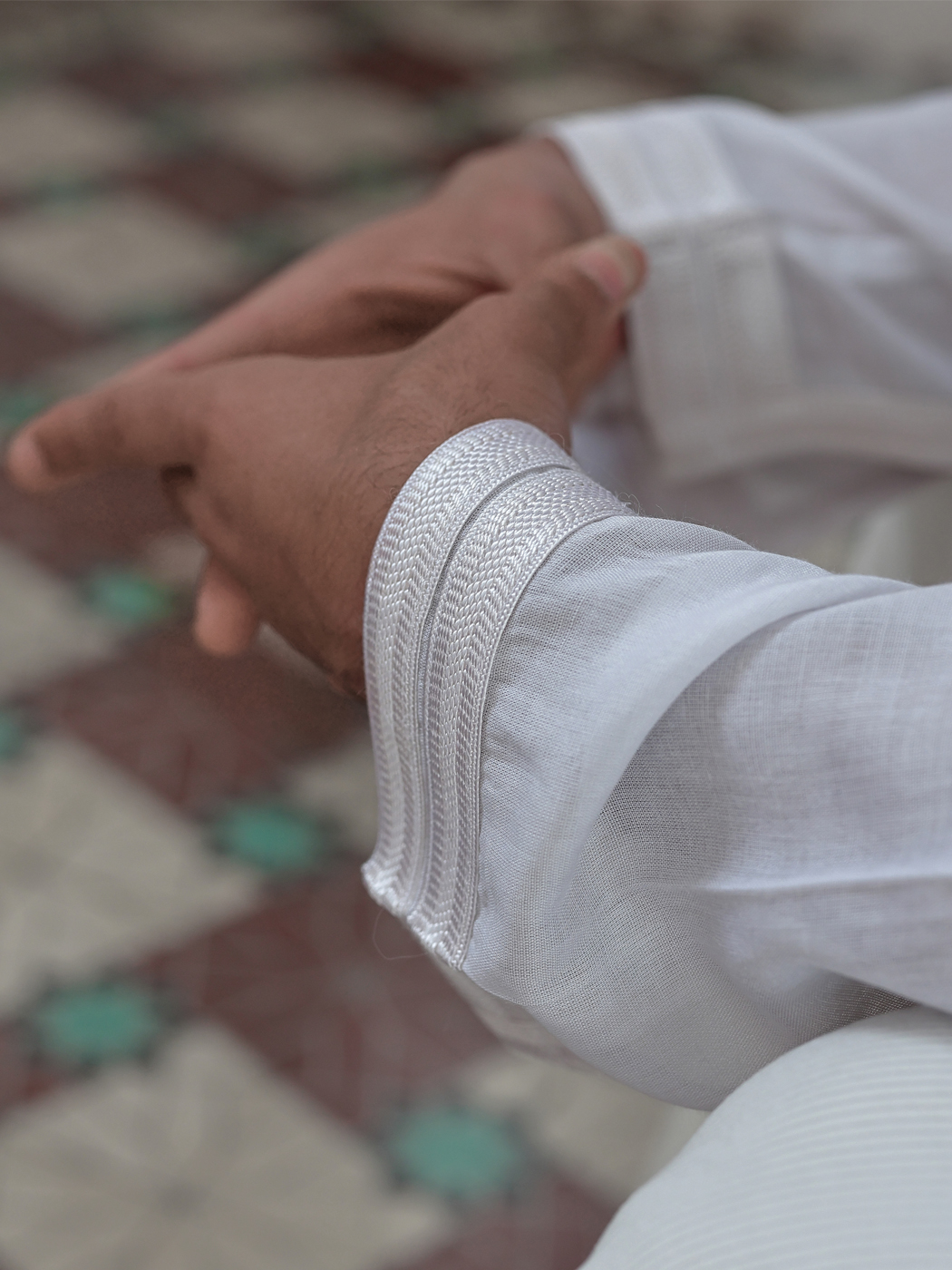 Chemise orientale avec broderie