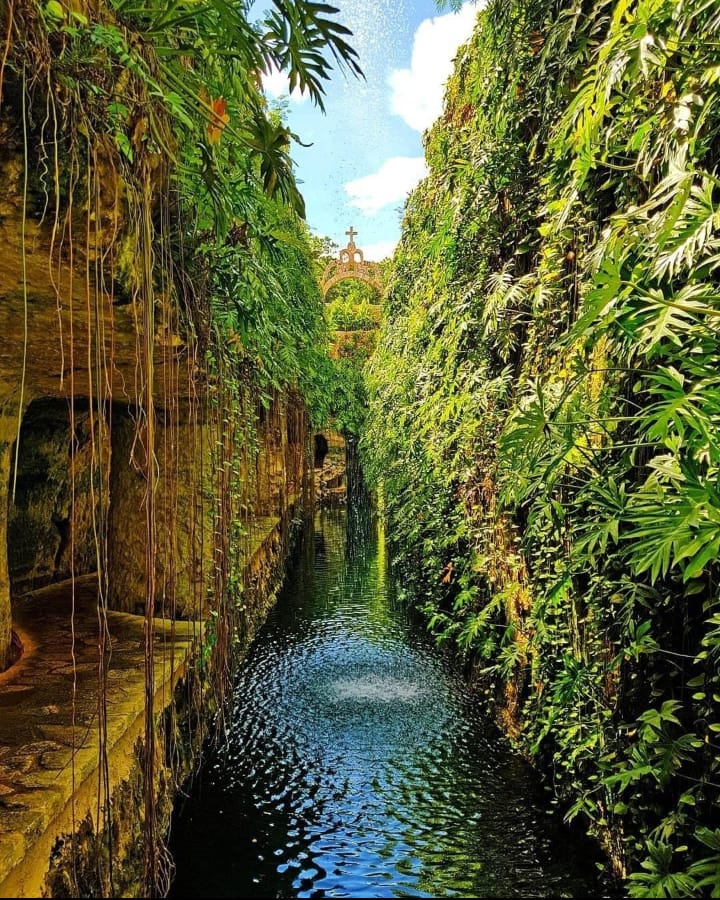 Uxmal, Hacienda y Cenote Mucuyche