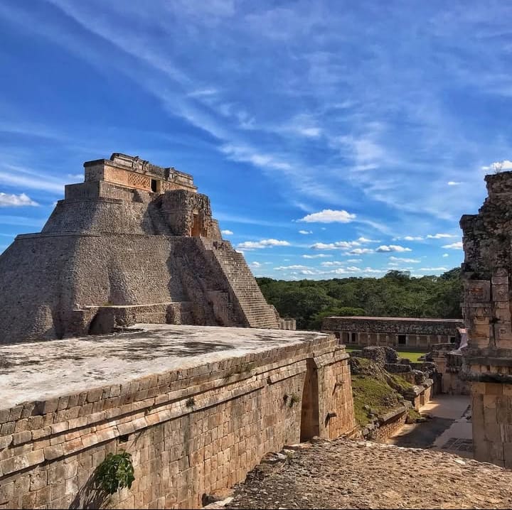 Uxmal, Hacienda y Cenote Mucuyche