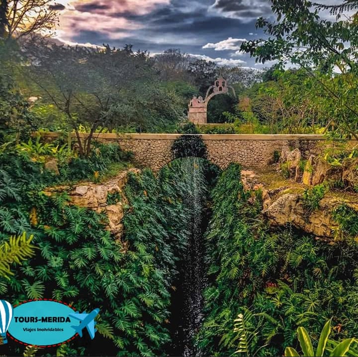 Uxmal, Hacienda y Cenote Mucuyche