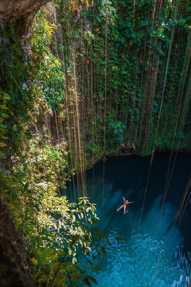 Tour Chichén Itzá, Izamal y Cenote.