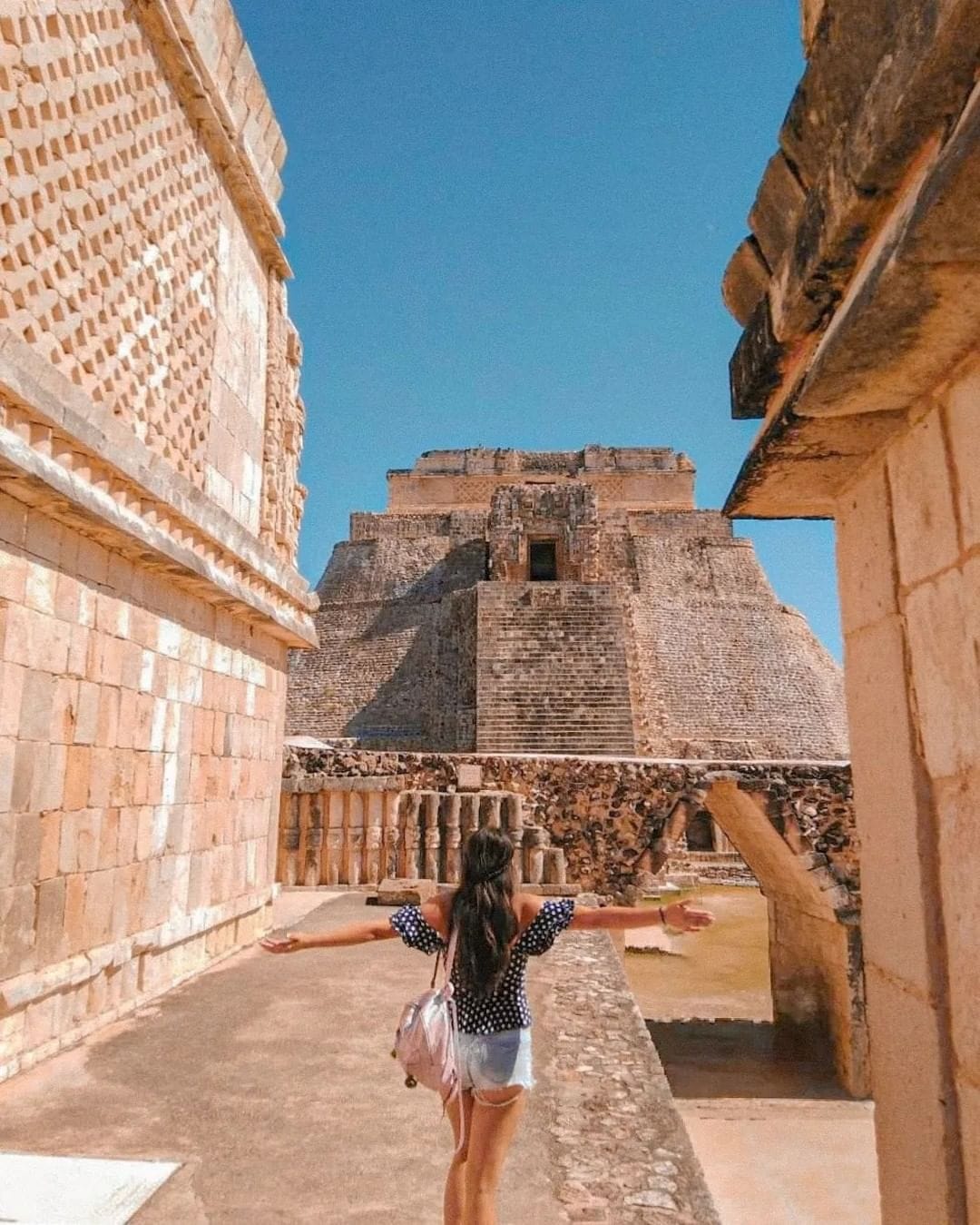 Tour Uxmal, Kabah y Choco Story