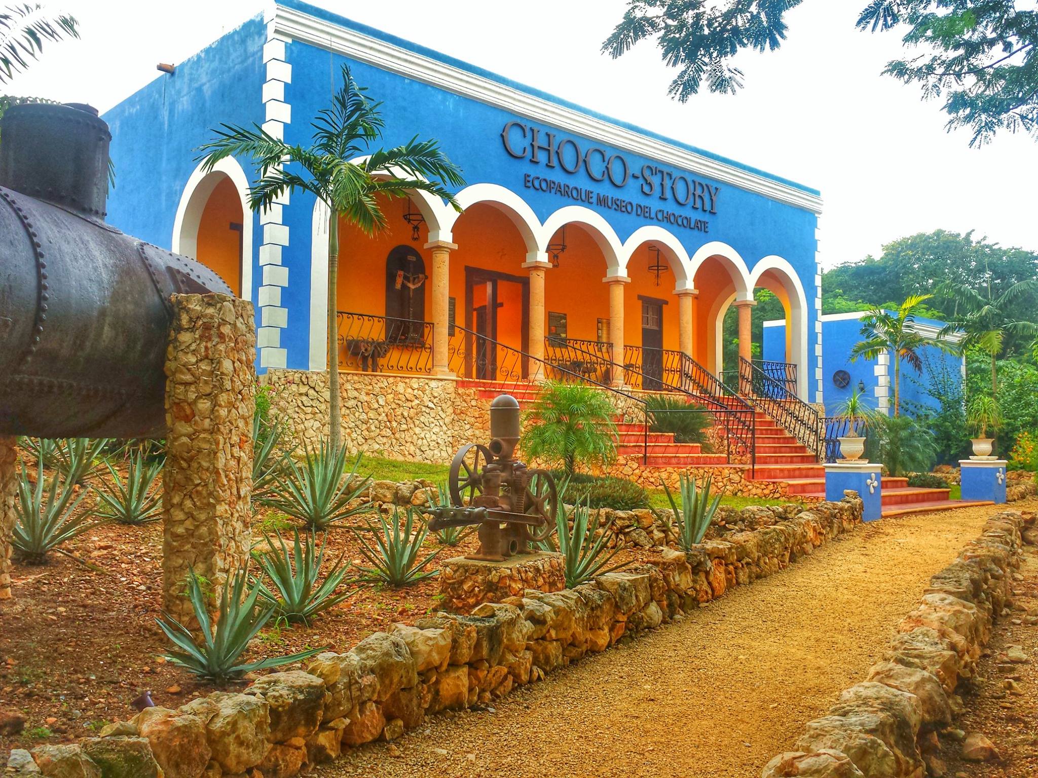 Tour Uxmal, Kabah y Choco Story