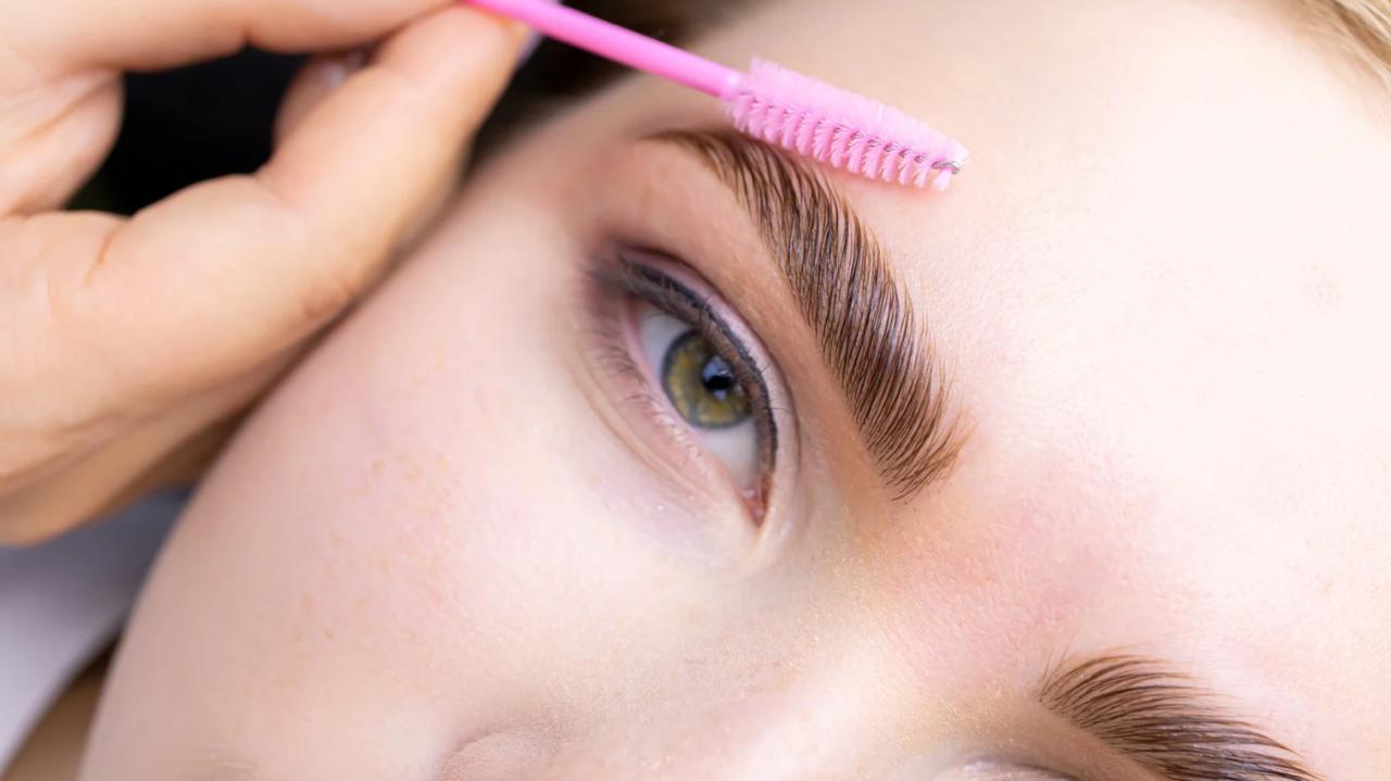 "Laminado de Cejas + Henna Delicada: Naturalidad Hecha a tu Medida"  