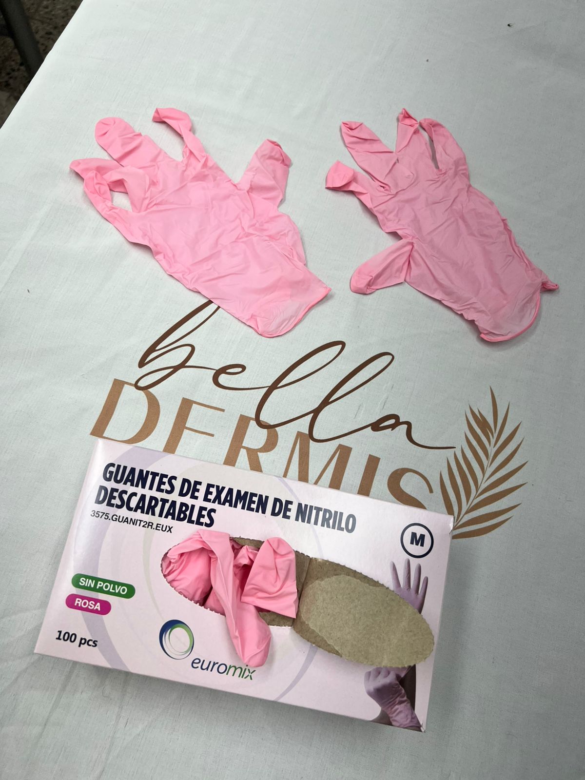 Guantes descartables antideslizantes Nitrilo Rosa
