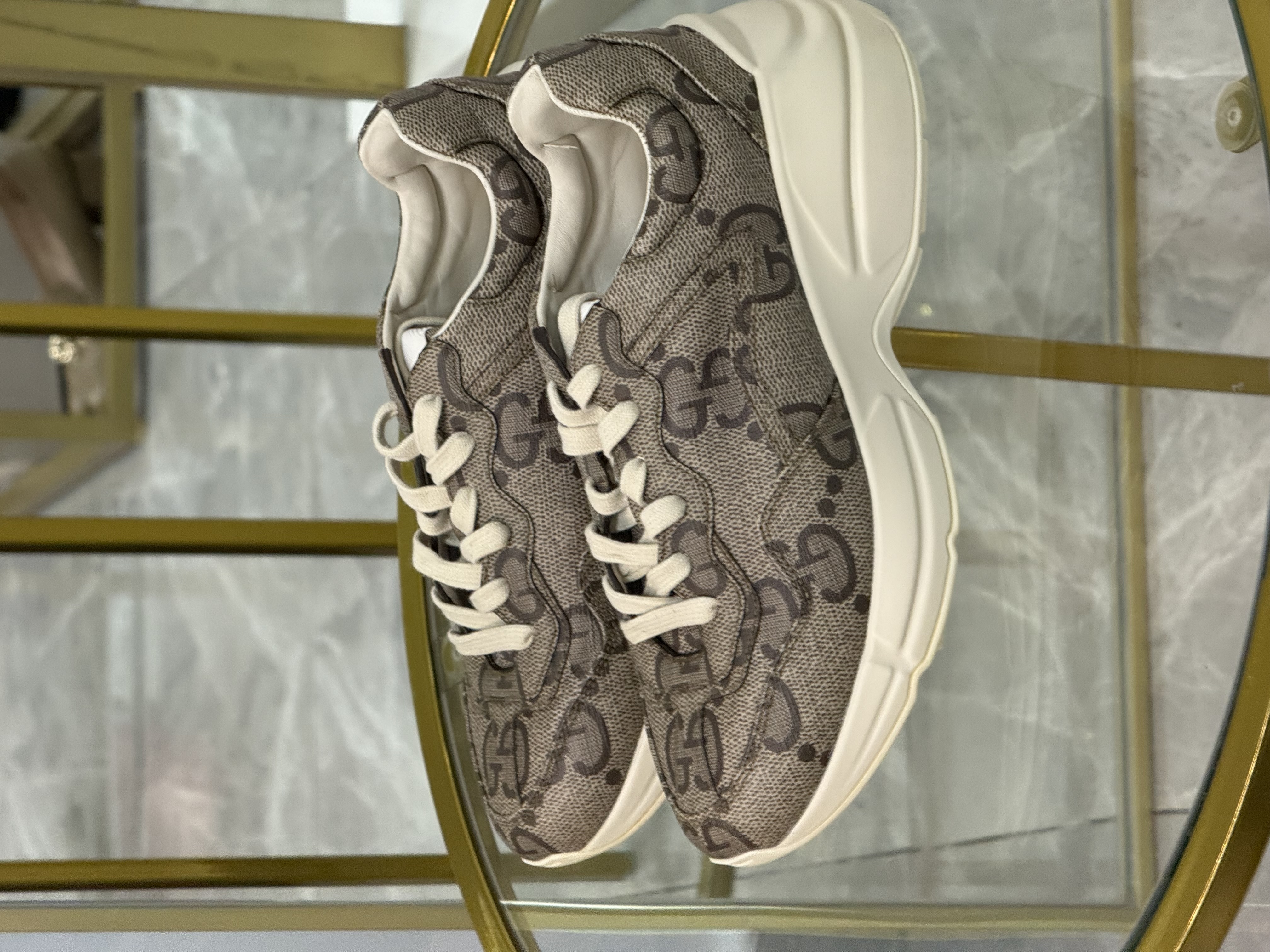 Gucci sneakers talla 37