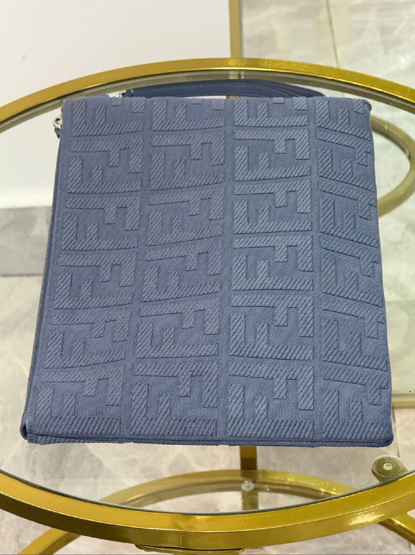 FENDI OVERSIZED CLUTCH CELESTE 