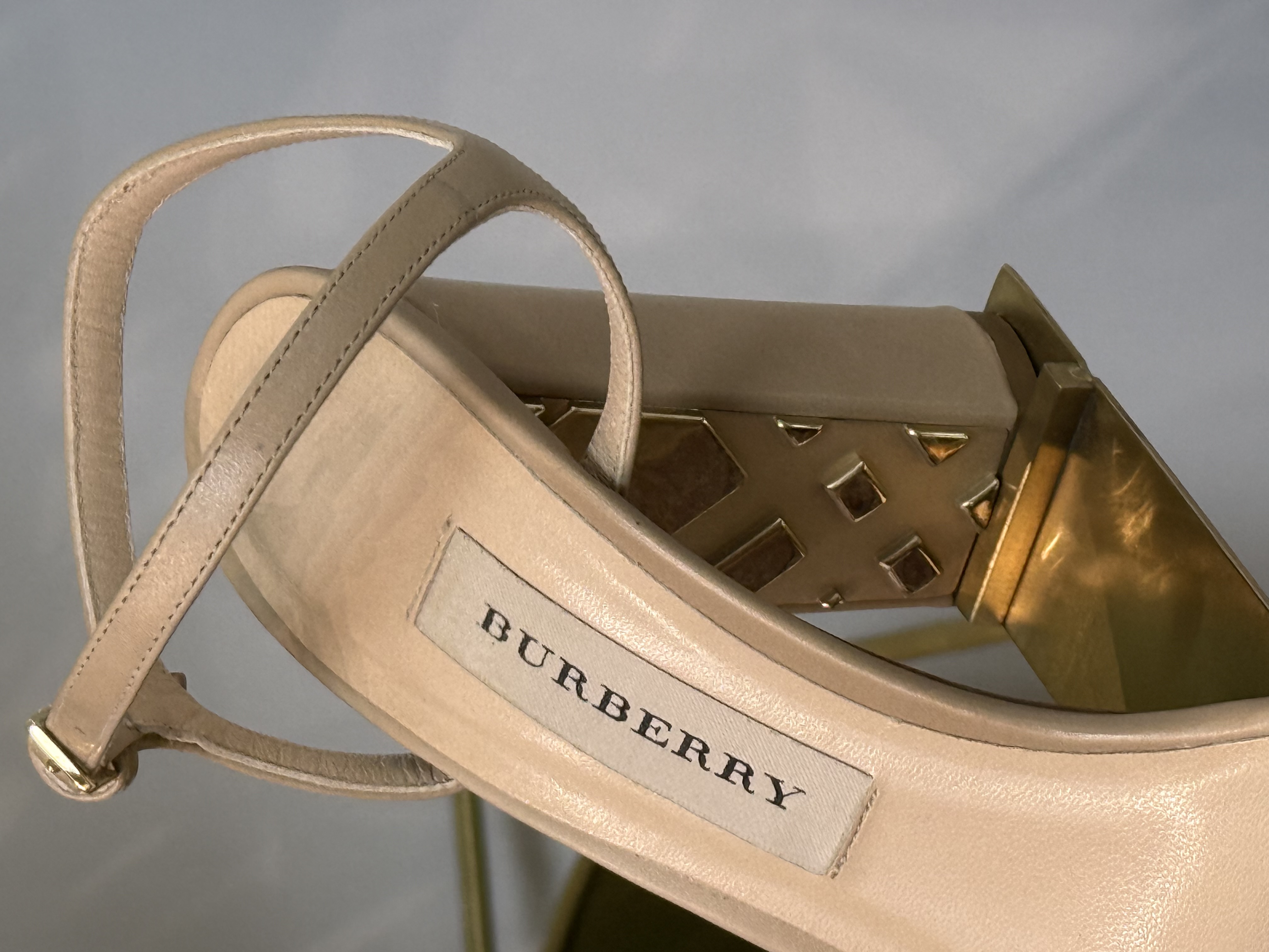 Burberry Heeled sandals talla 37