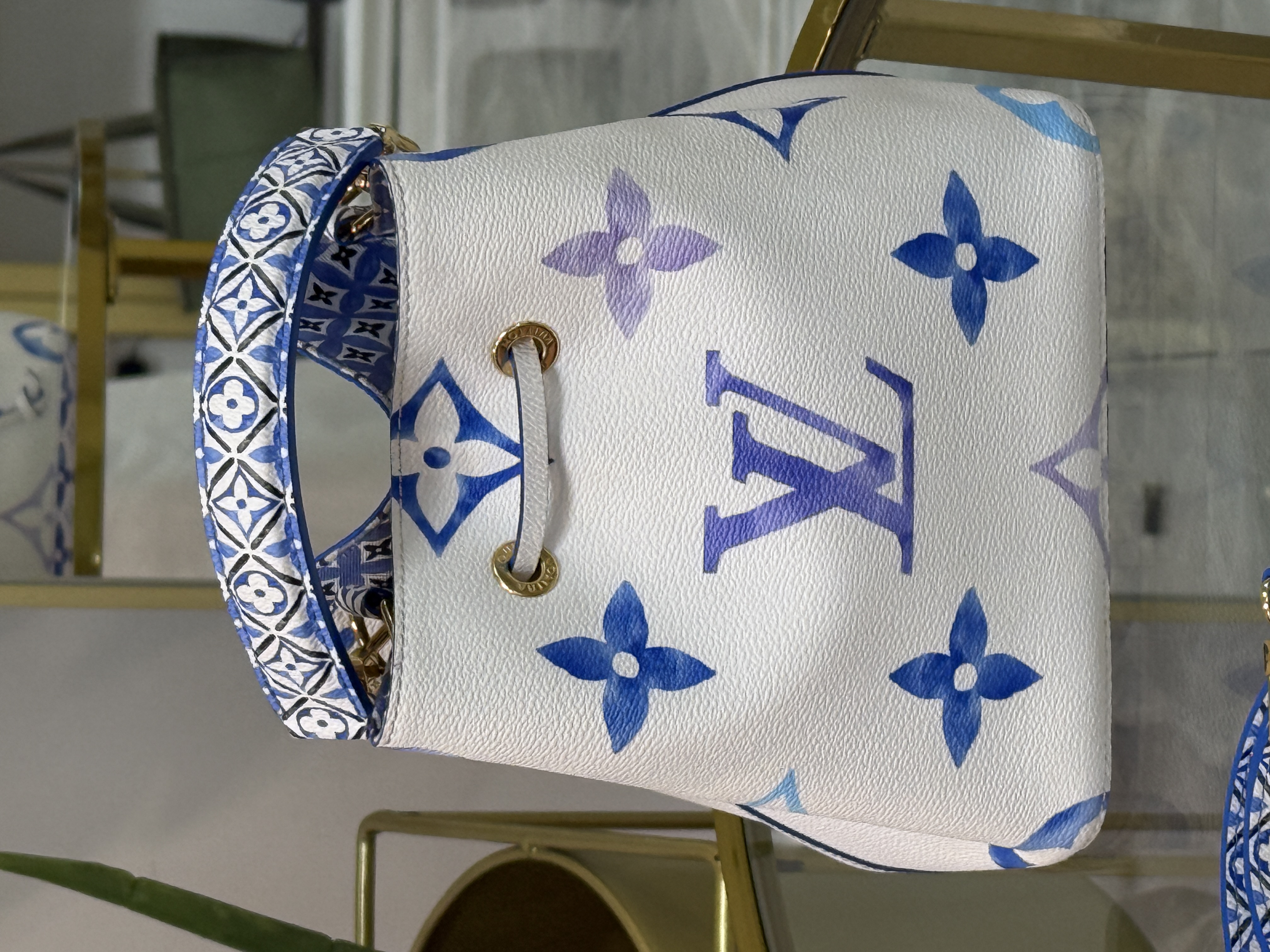 LOUIS VUITTON NEO NOE BB