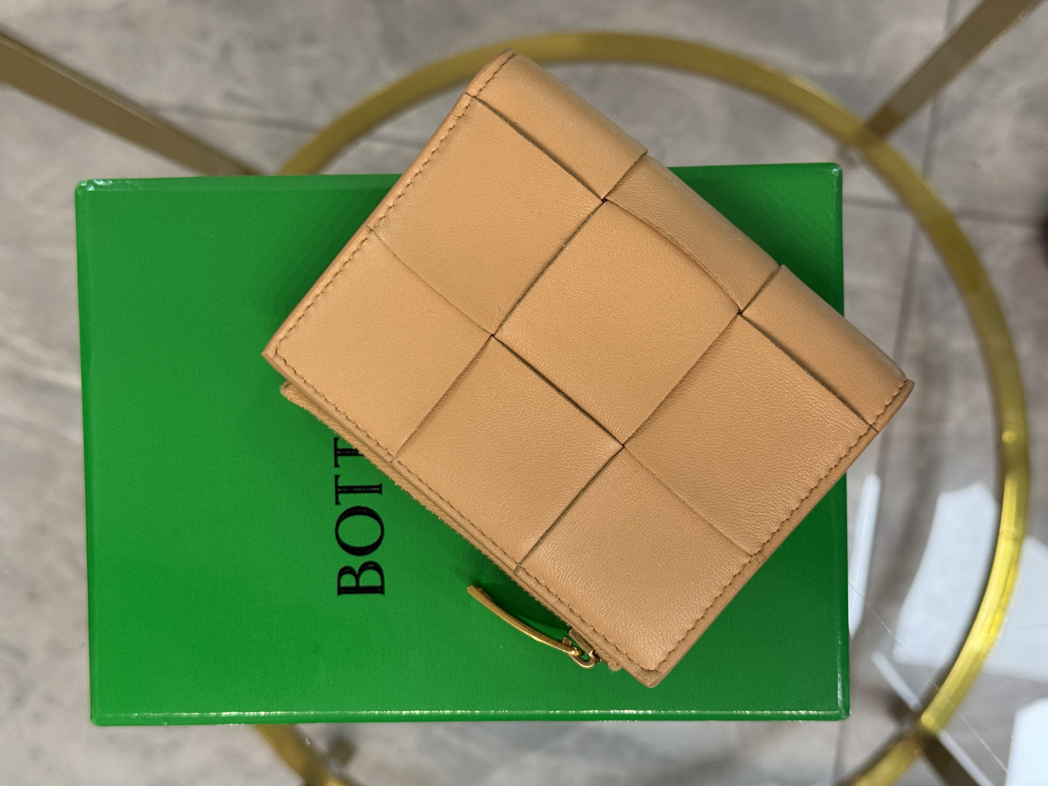 BOTTEGA VENETA WALLET COMPACTO SIN USO 