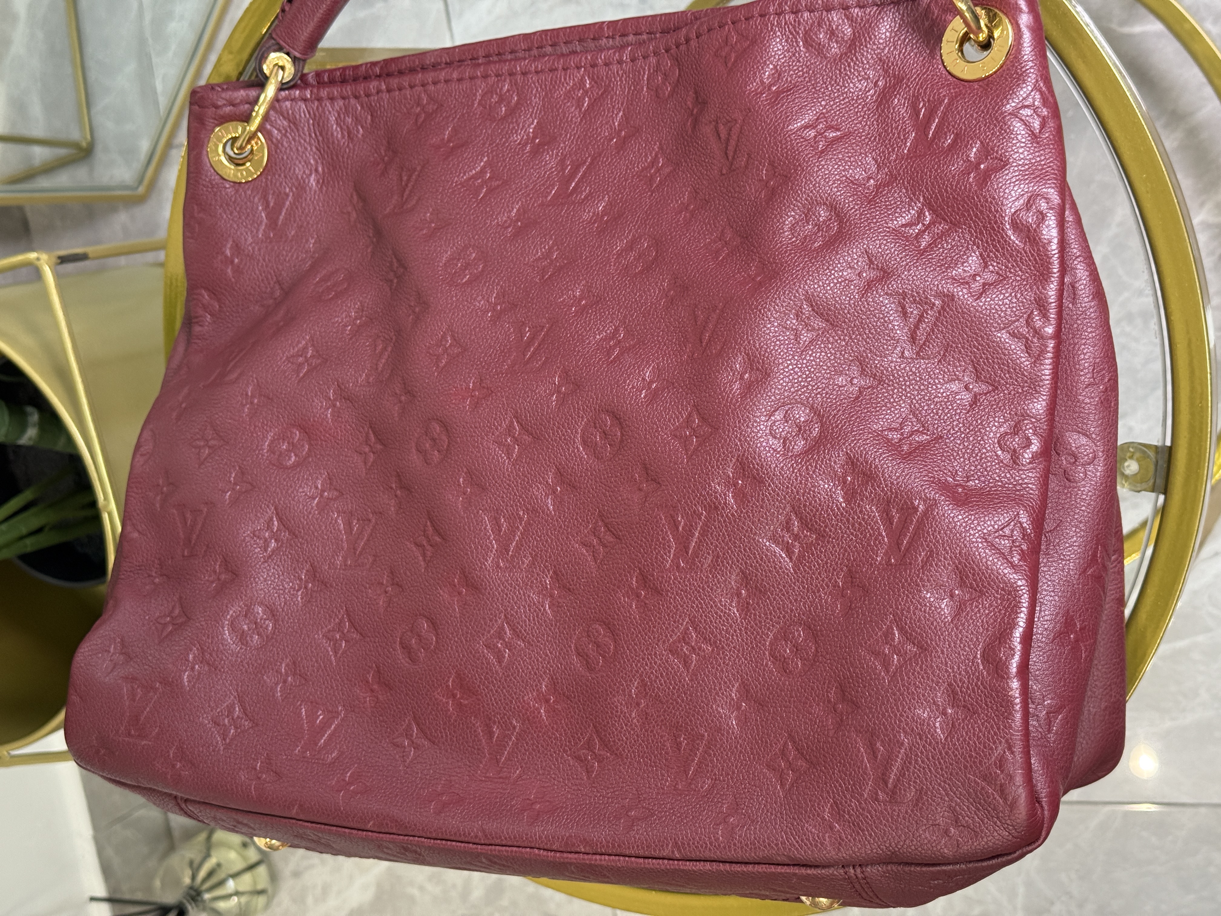 Louis Vuitton Artsy Burgundy