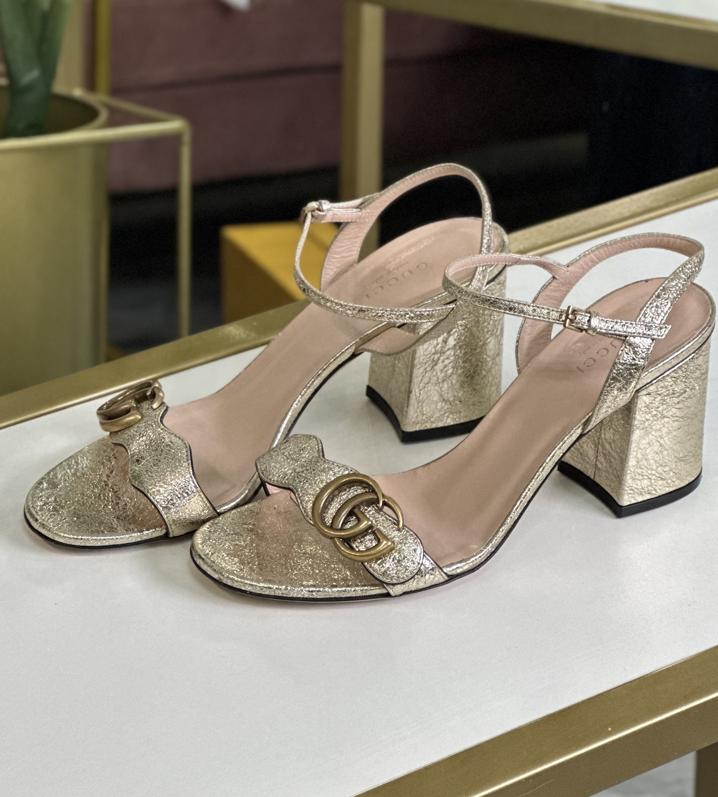 GUCCI TALLA 38.5 (8/8.5)