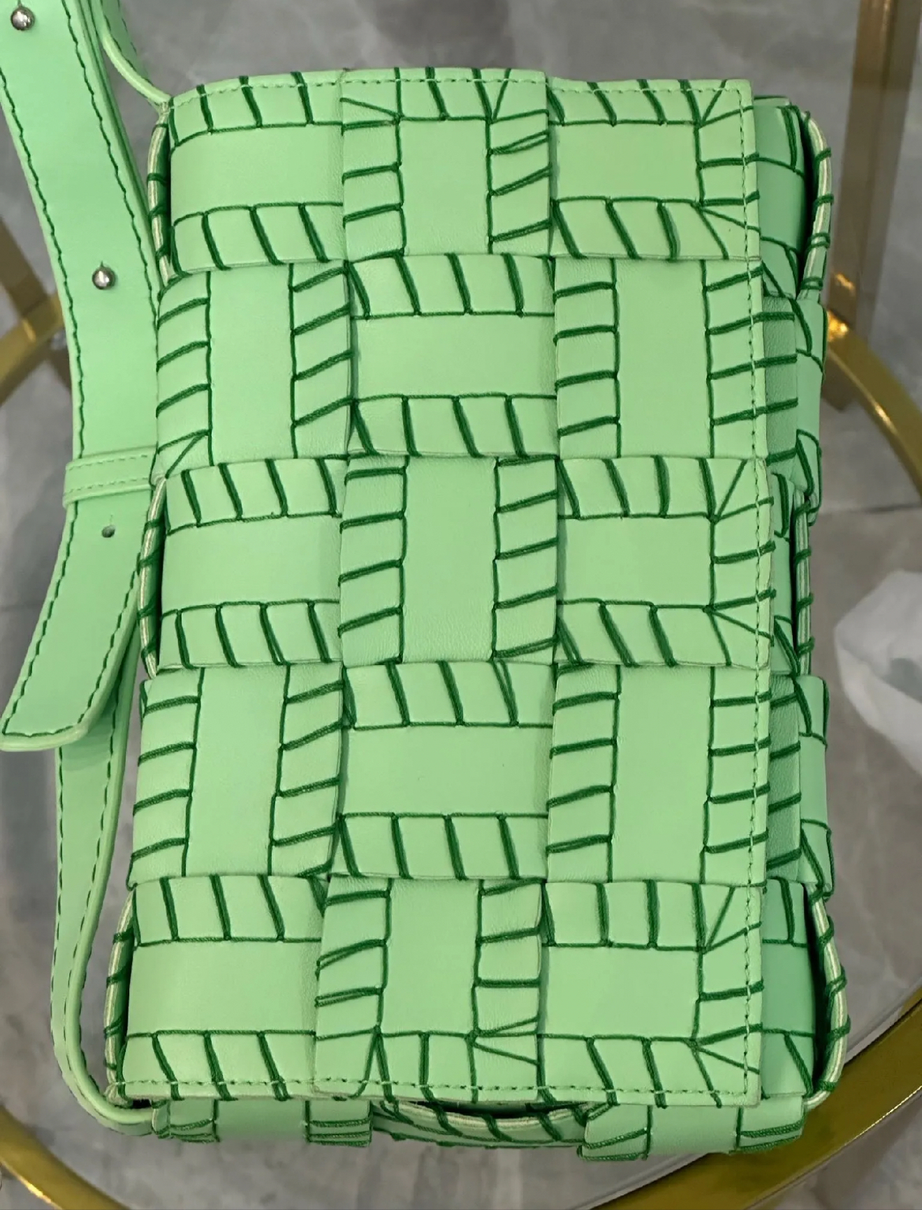 BOTTEGA VENETA CASSETTE SIN USO