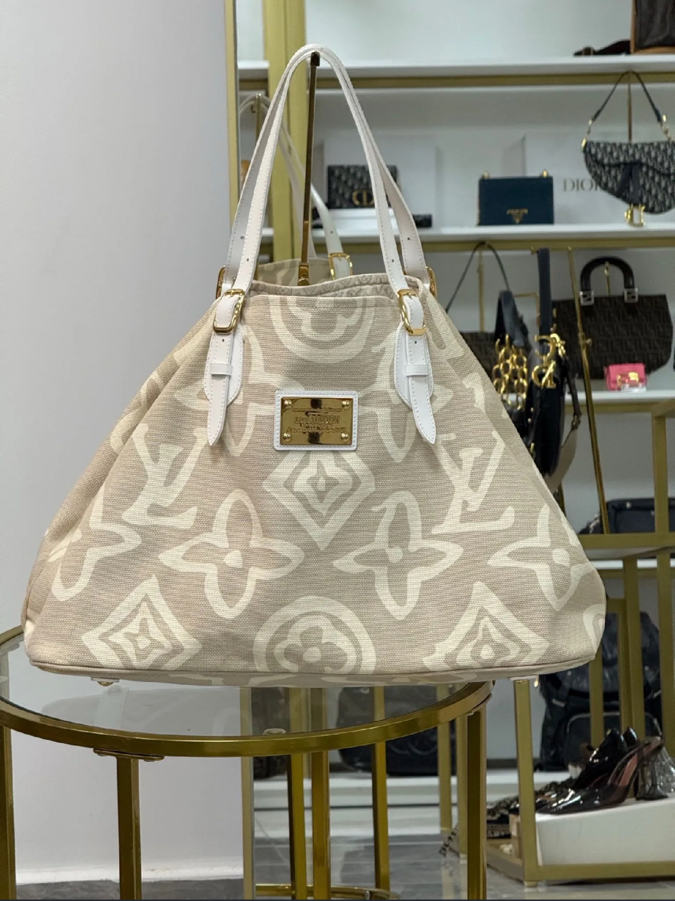 LOUIS VUITTON SHOPPER