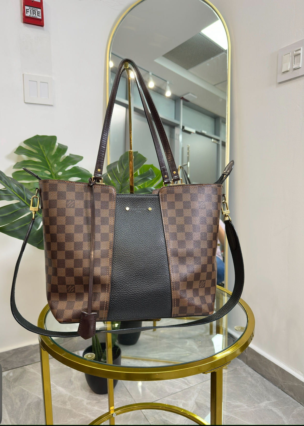 LOUIS VUITTON CROSSBODY/SHOULDER BAG