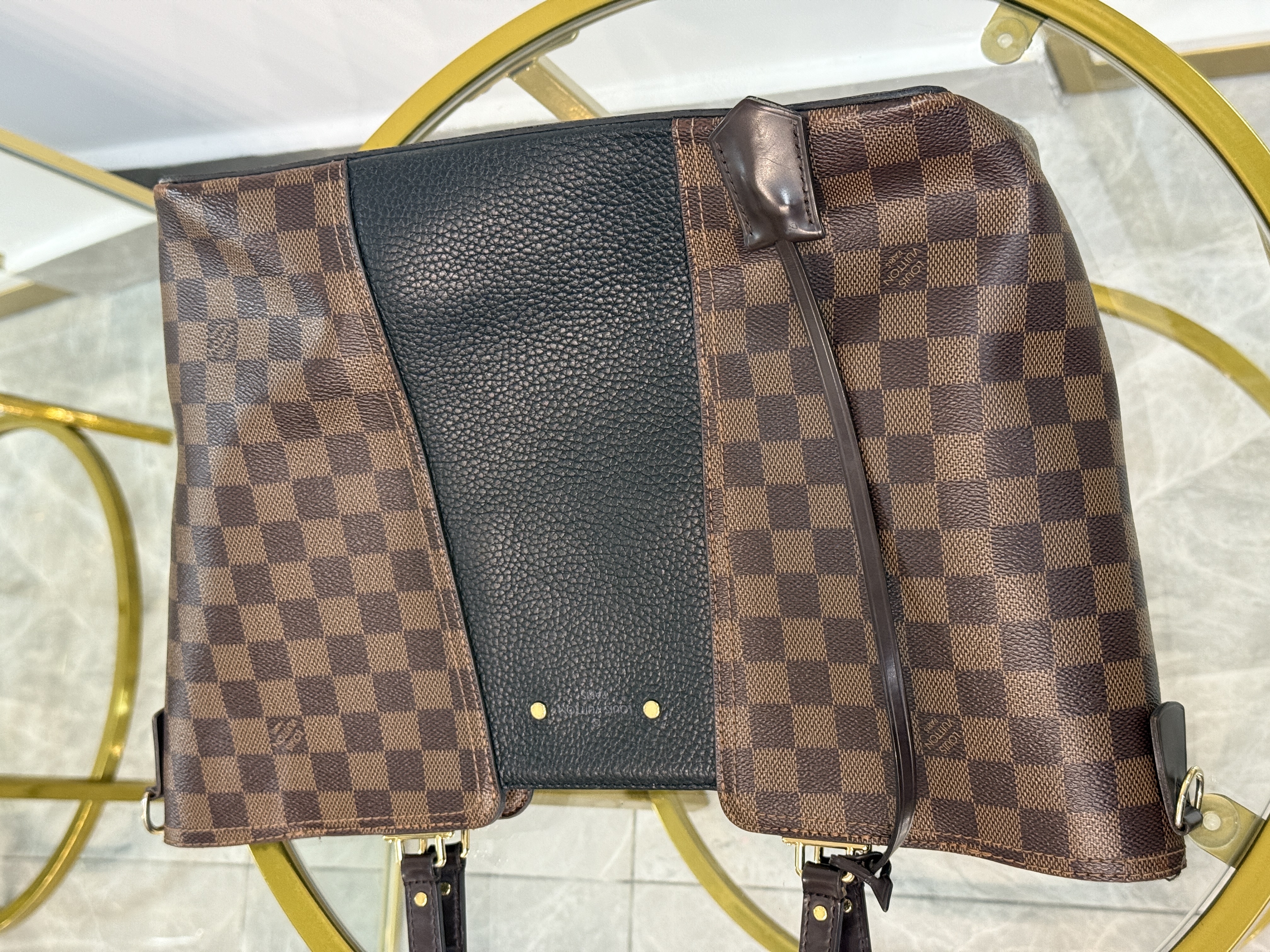 LOUIS VUITTON CROSSBODY/SHOULDER BAG