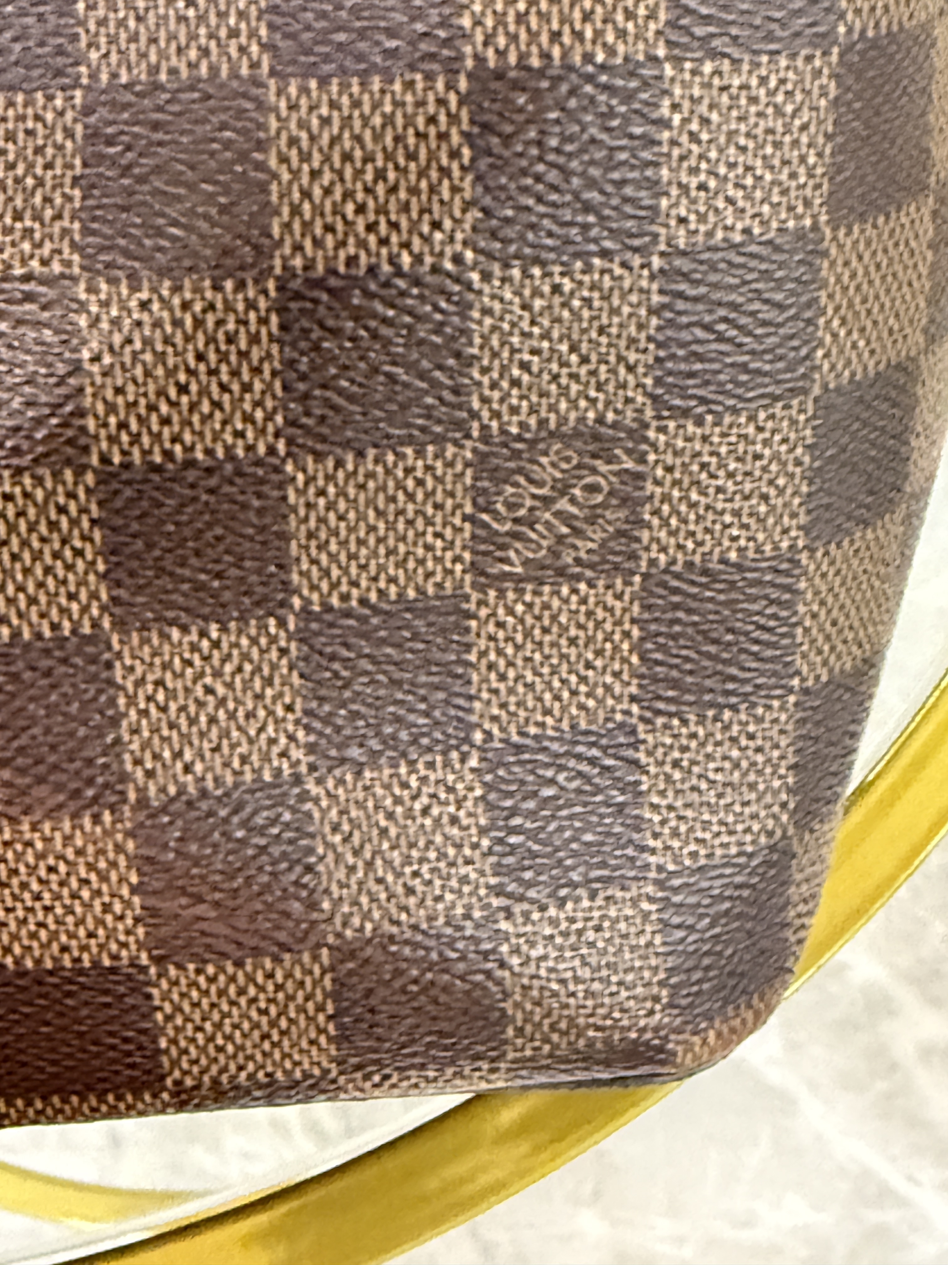 LOUIS VUITTON CROSSBODY/SHOULDER BAG