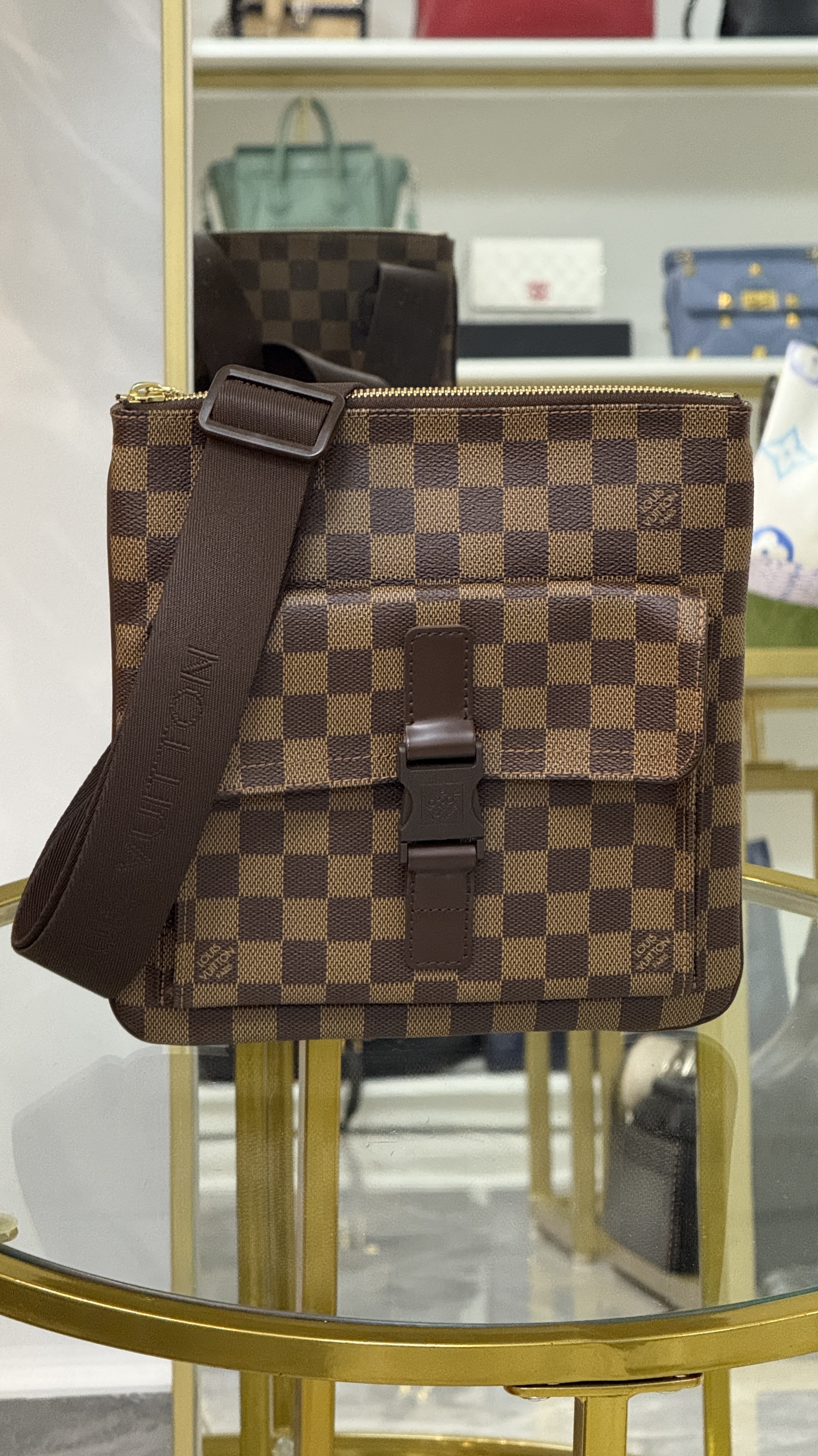 LOUIS VUITTON MESSENGER SIN USO