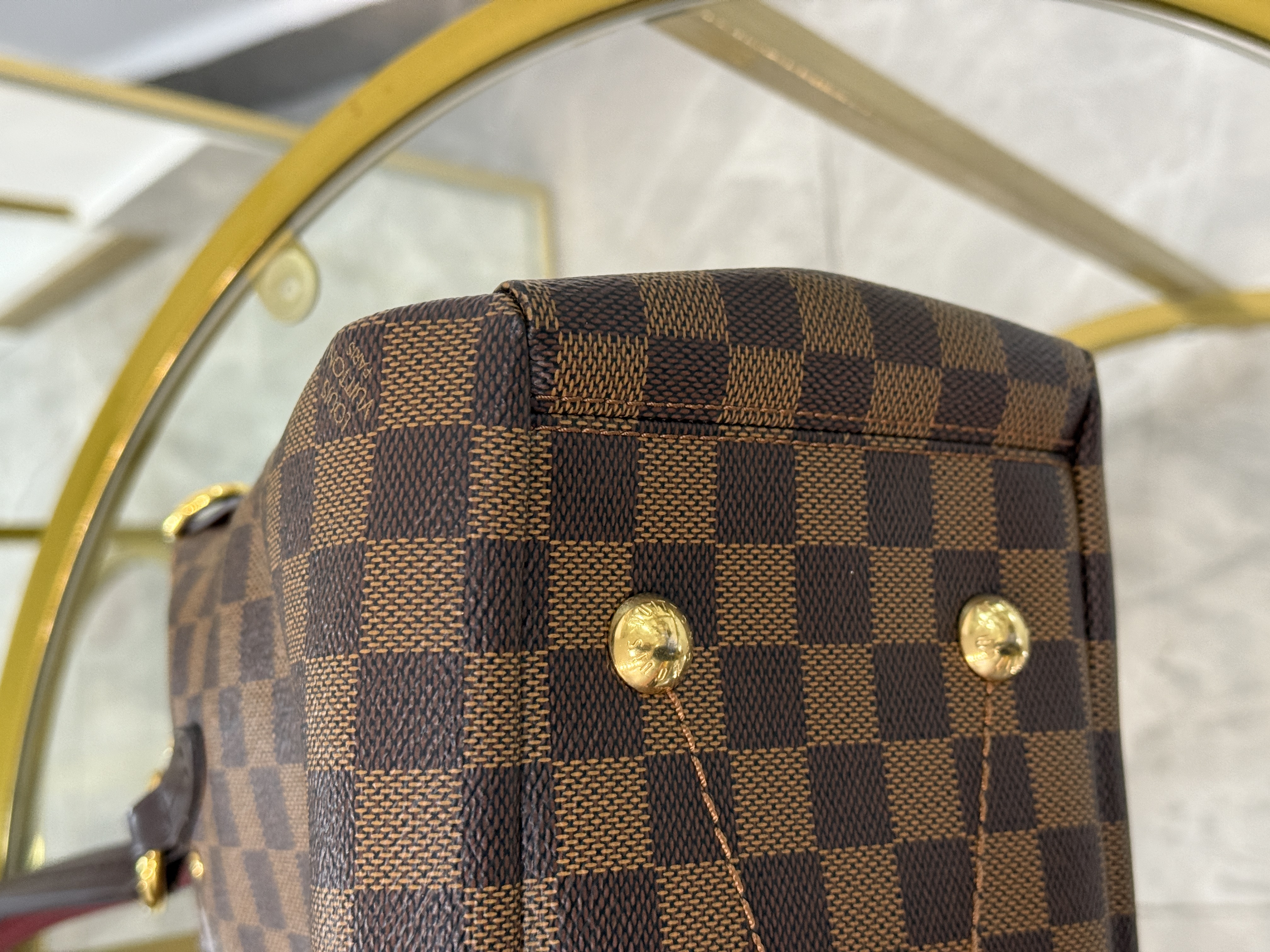 LOUIS VUITTON SHOULDER/CROSSBODY