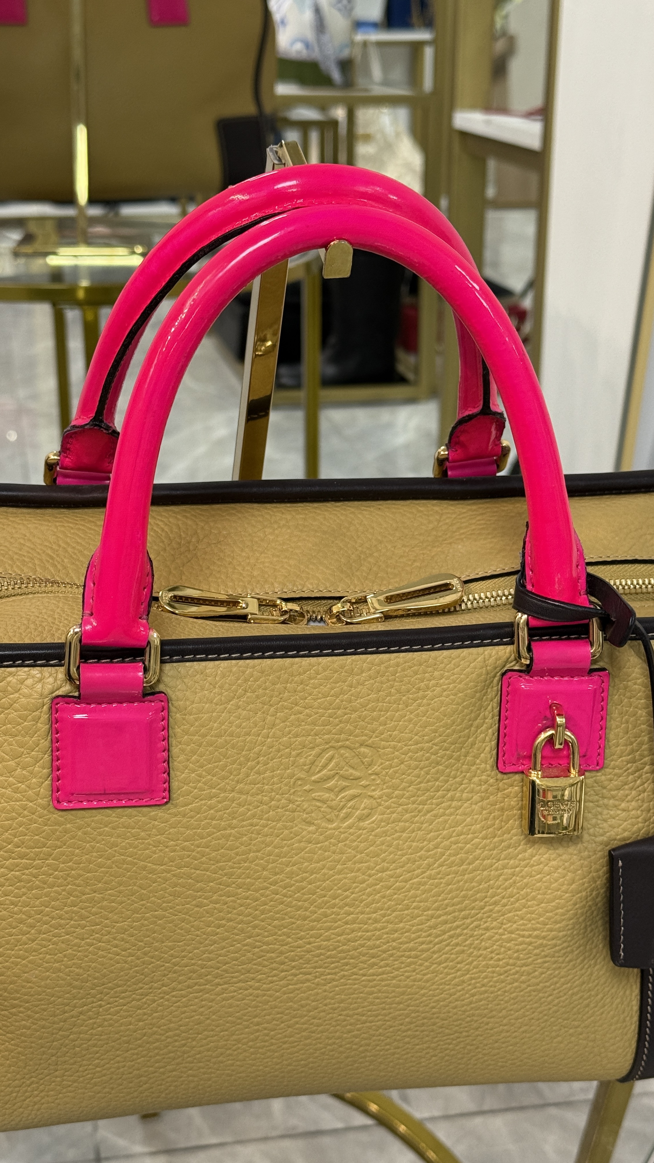 LOEWE AMAZONA